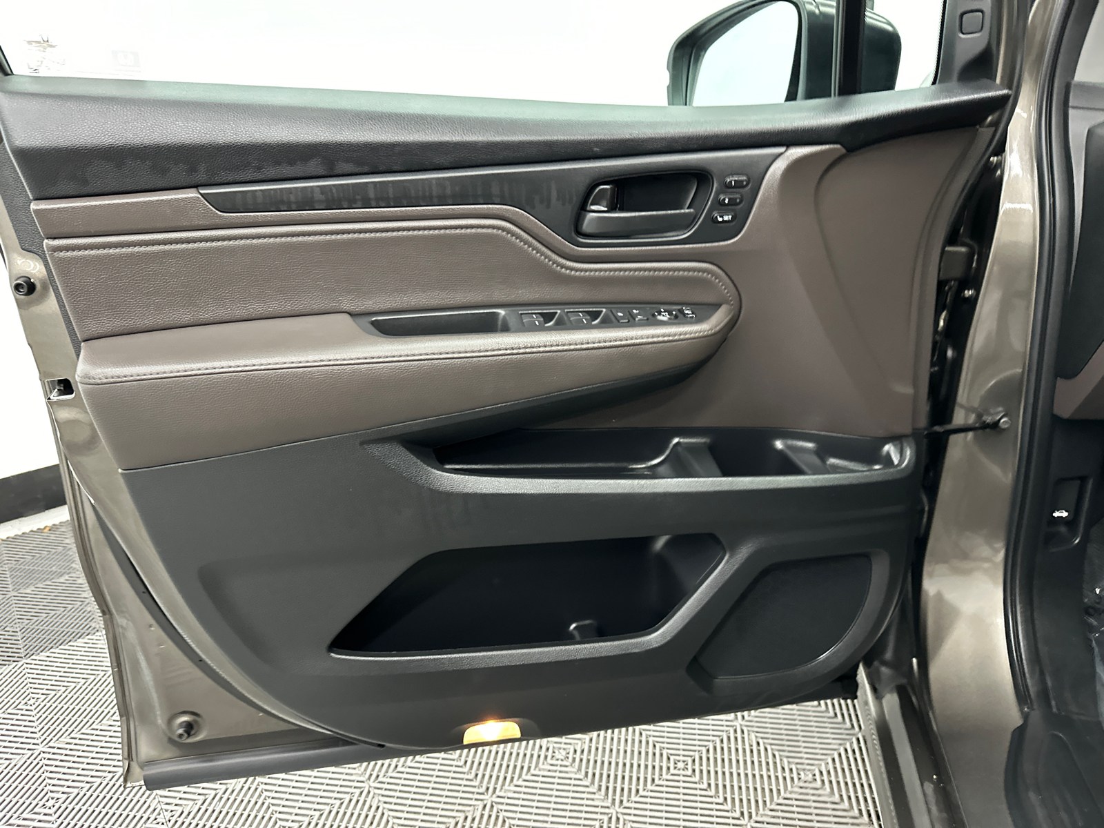 2019 Honda Odyssey Touring 11