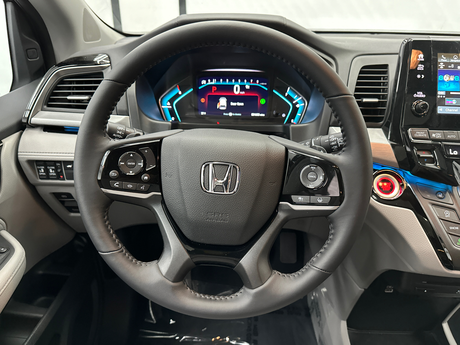 2024 Honda Odyssey Touring 28