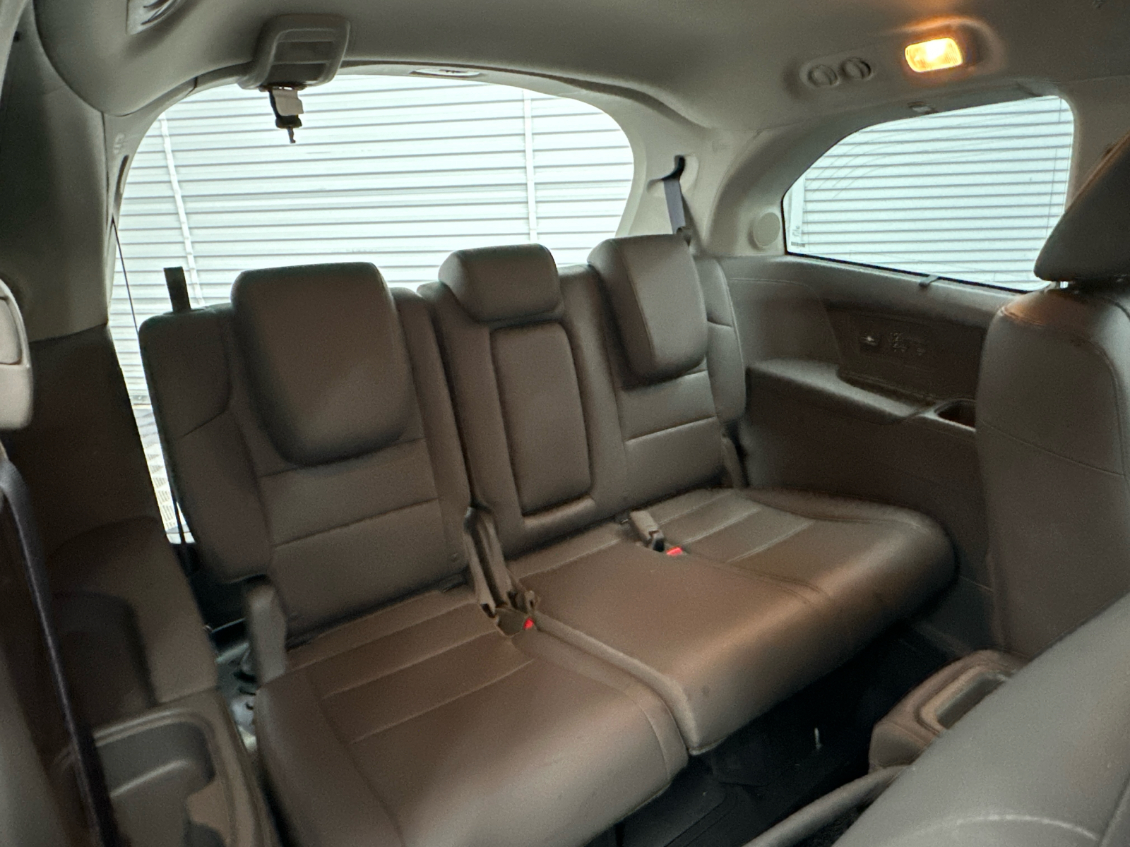 2015 Honda Odyssey Touring Elite 19