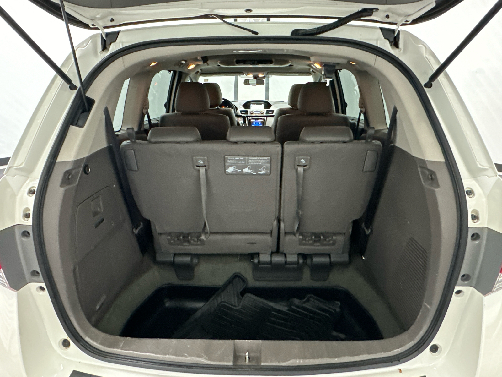 2015 Honda Odyssey Touring Elite 21