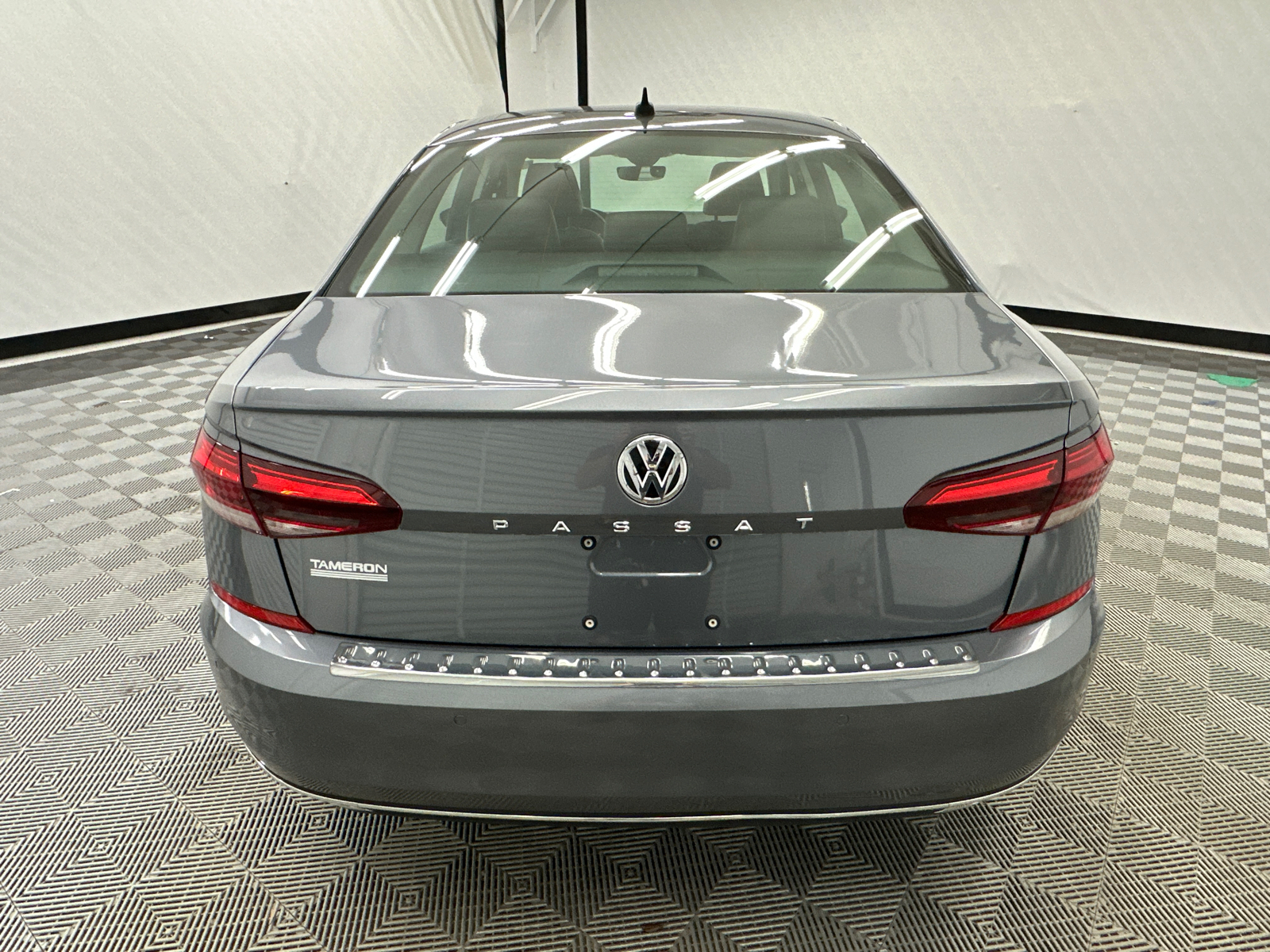 2020 Volkswagen Passat 2.0T SEL 4