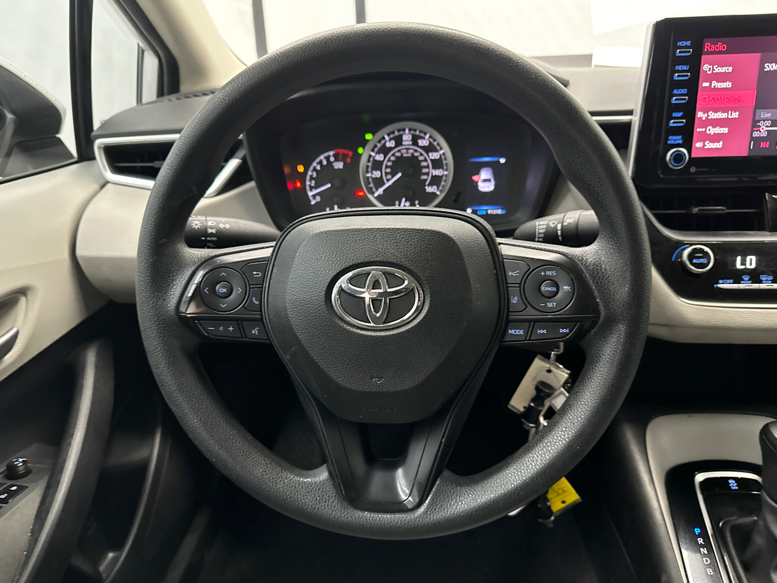 2021 Toyota Corolla LE 23