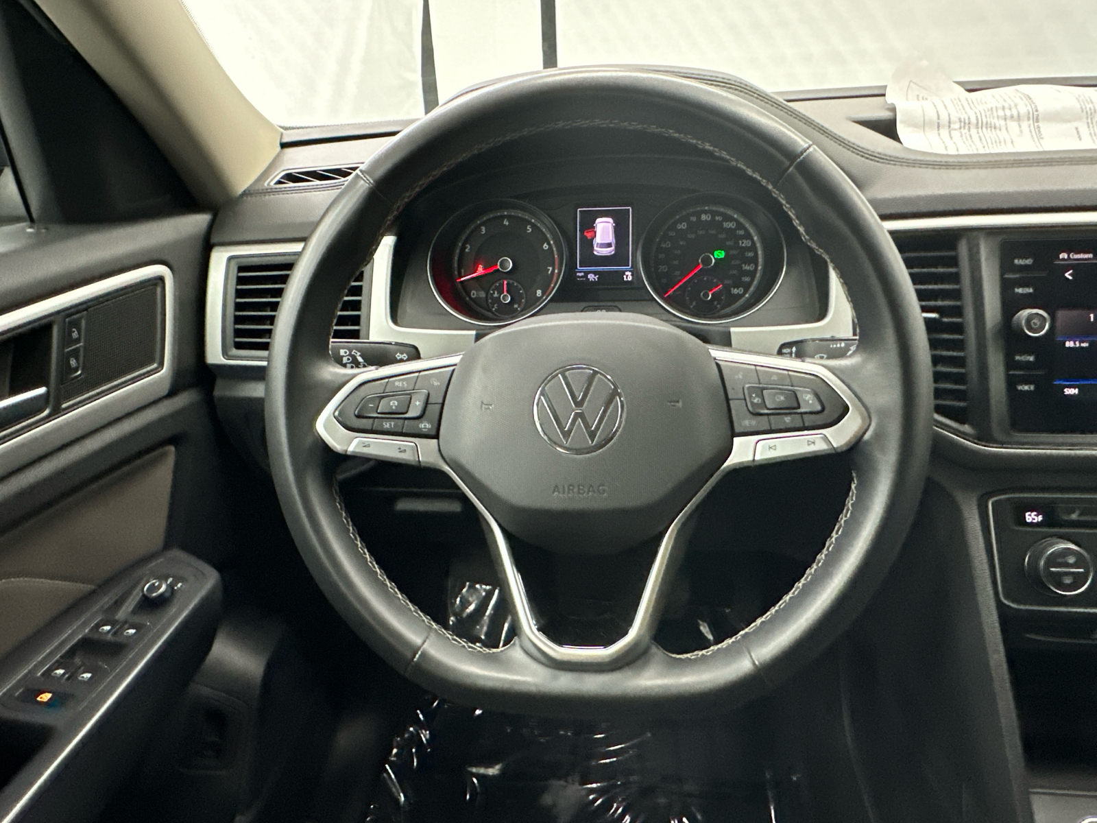 2021 Volkswagen Atlas 3.6L V6 SE w/Technology 26