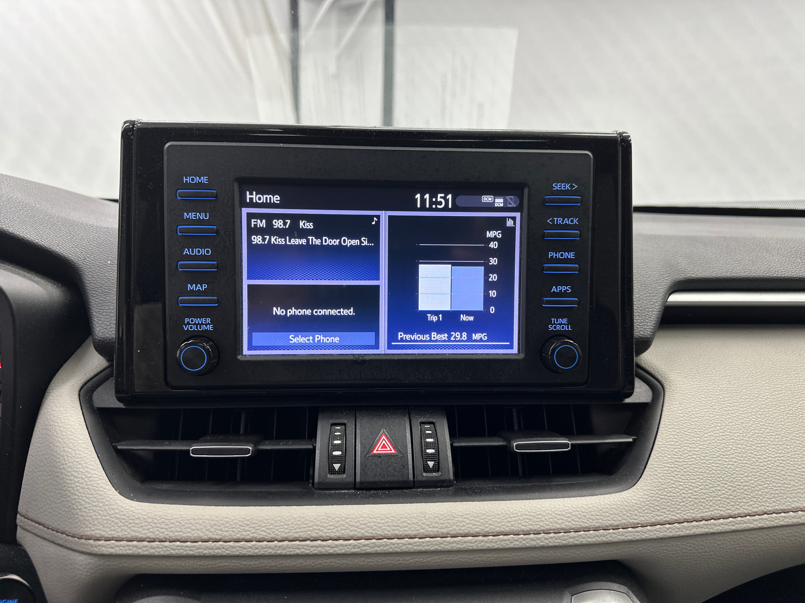 2019 Toyota RAV4 XLE Premium 29