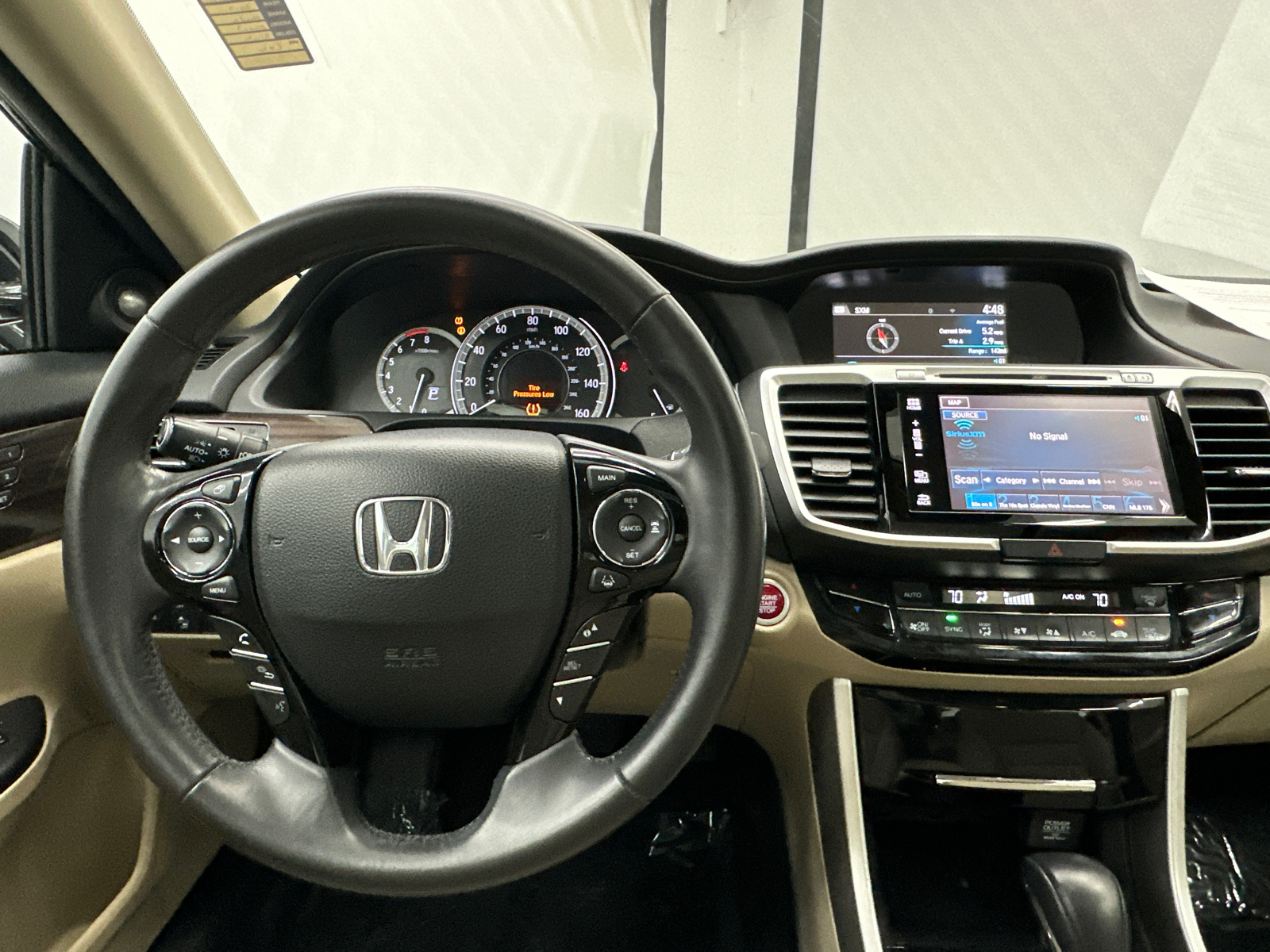 2017 Honda Accord EX-L 26
