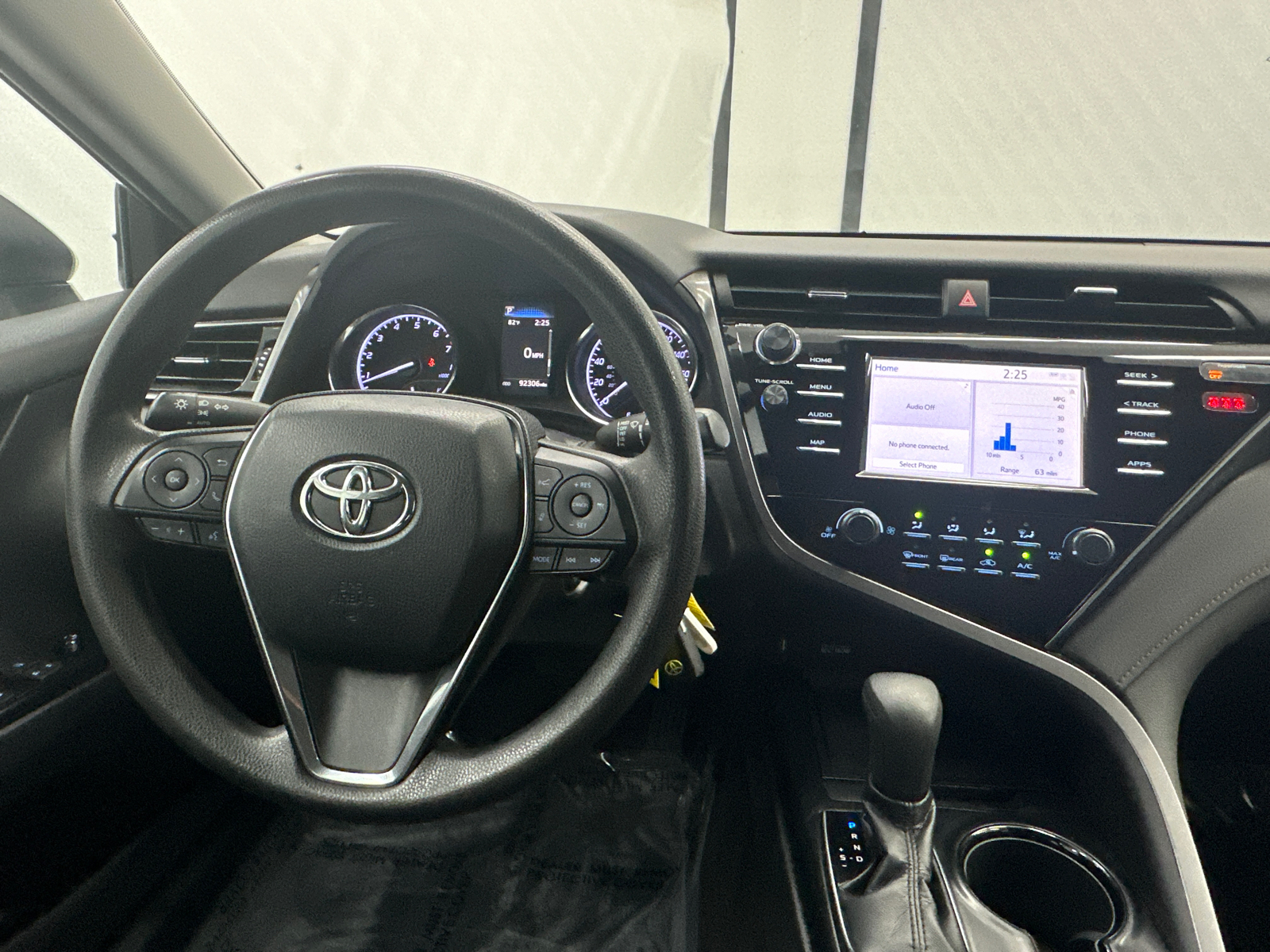 2019 Toyota Camry LE 24