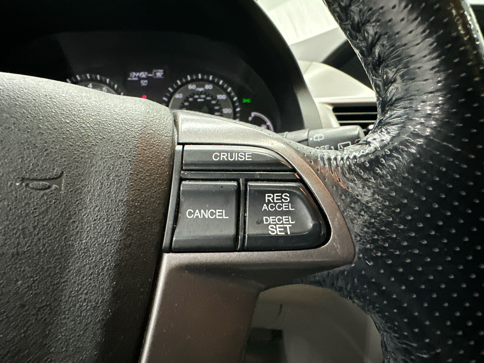 2015 Honda Odyssey EX-L 29
