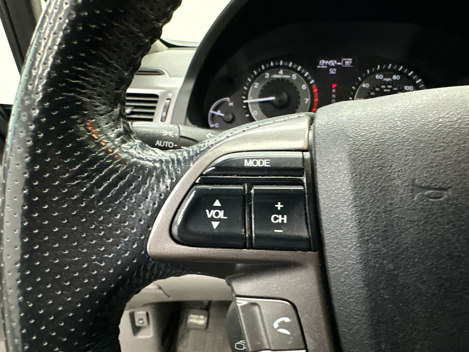2015 Honda Odyssey EX-L 30