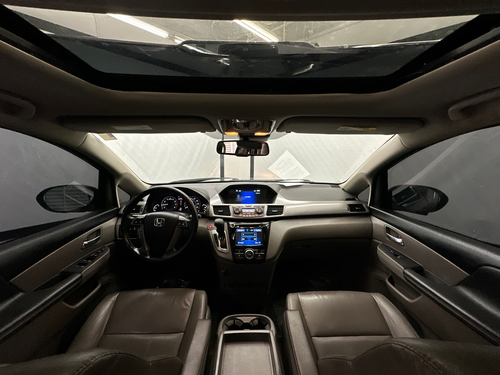 2015 Honda Odyssey EX-L 26