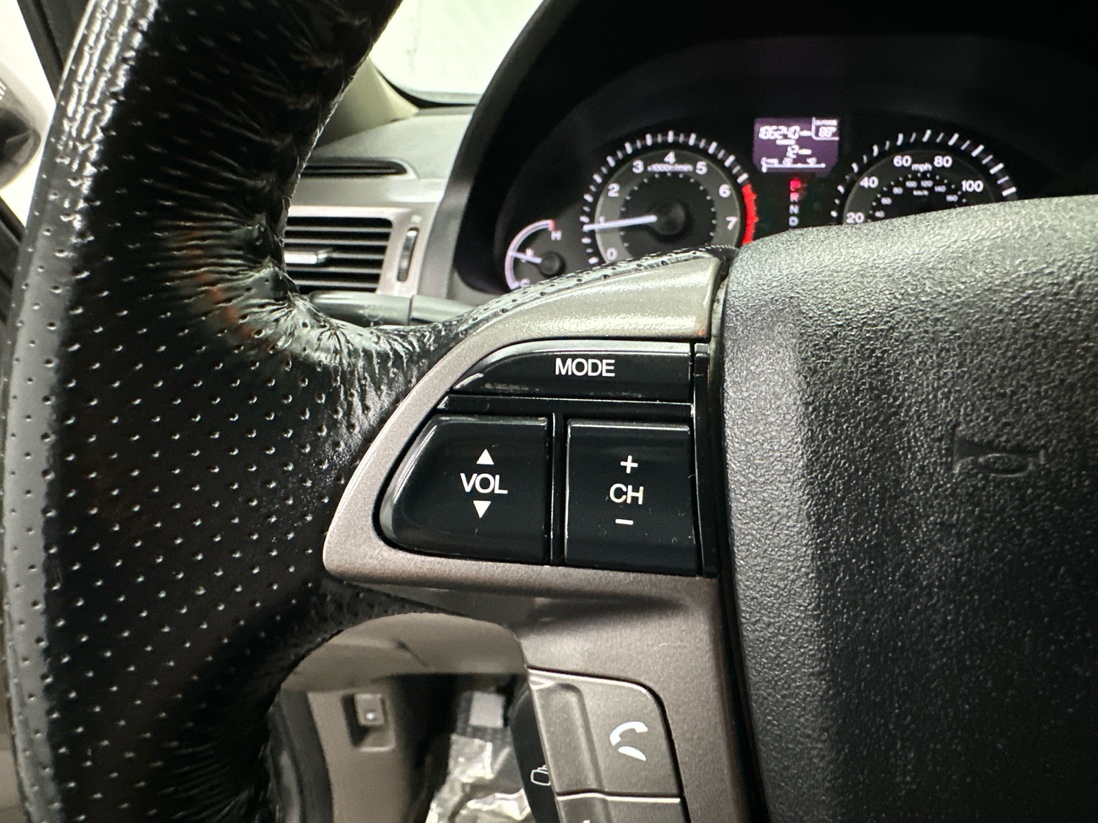 2015 Honda Odyssey EX-L 30