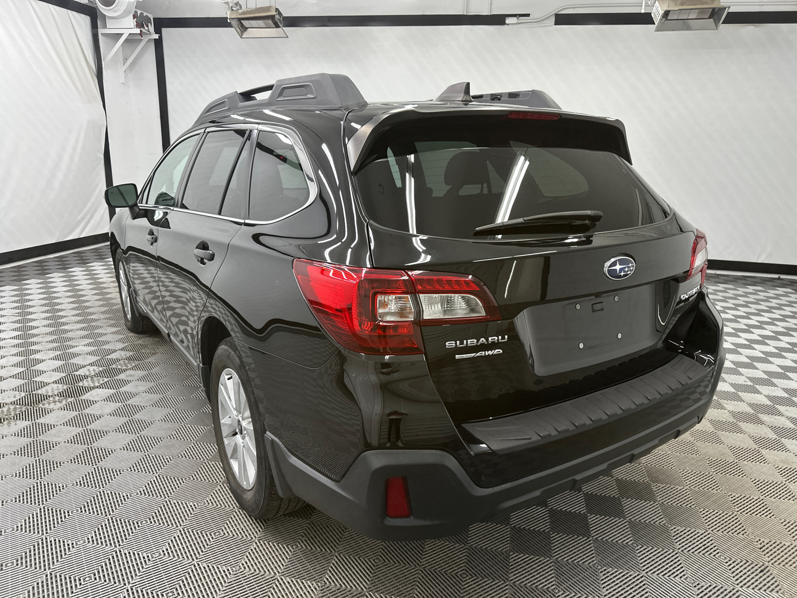 2018 Subaru Outback 2.5i Premium 3