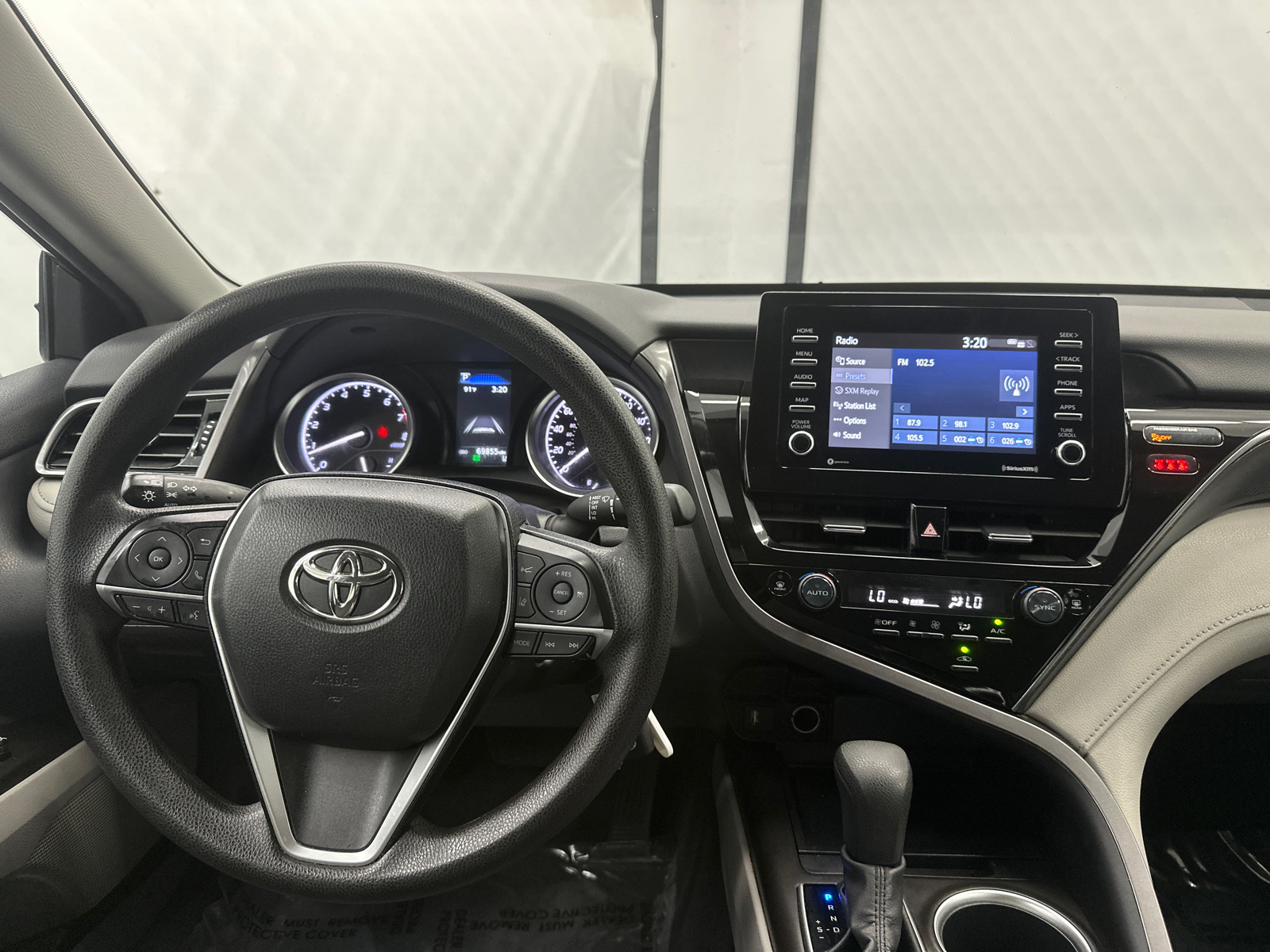 2023 Toyota Camry LE 24