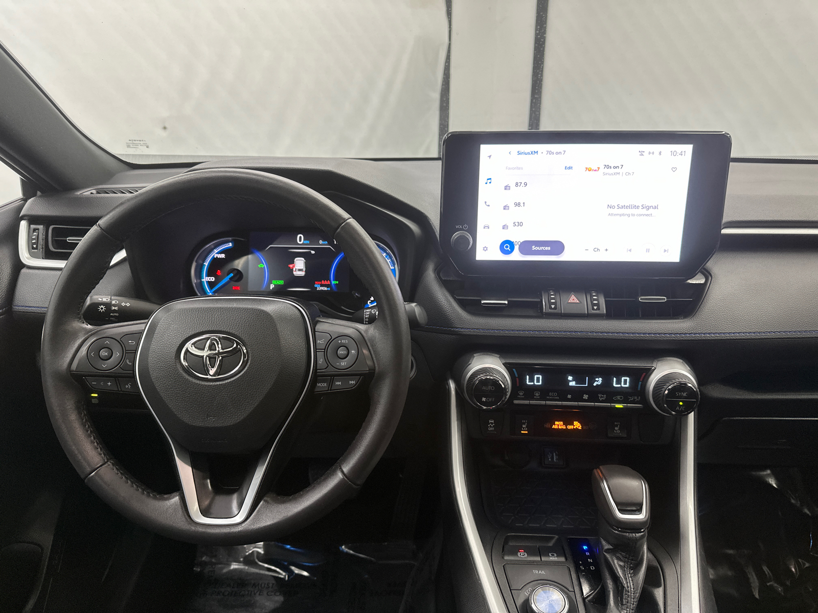 2023 Toyota RAV4 Hybrid XSE 26