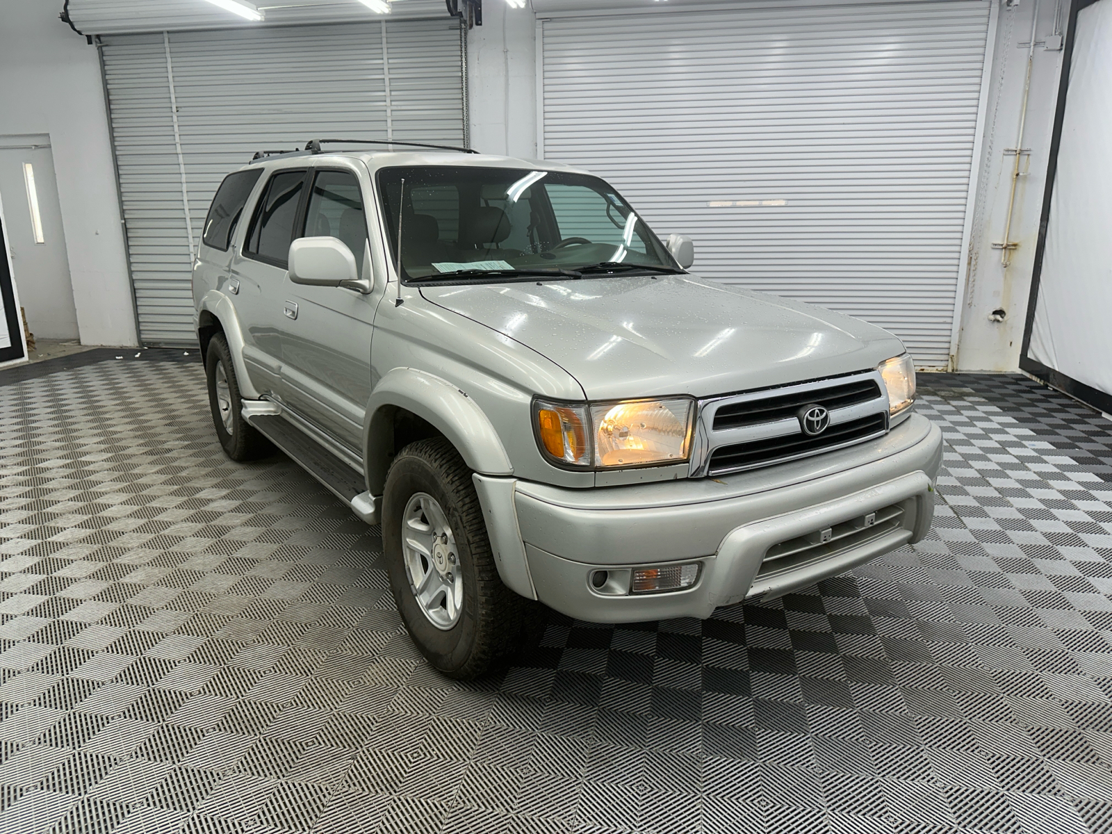 2000 Toyota 4Runner Limited 7