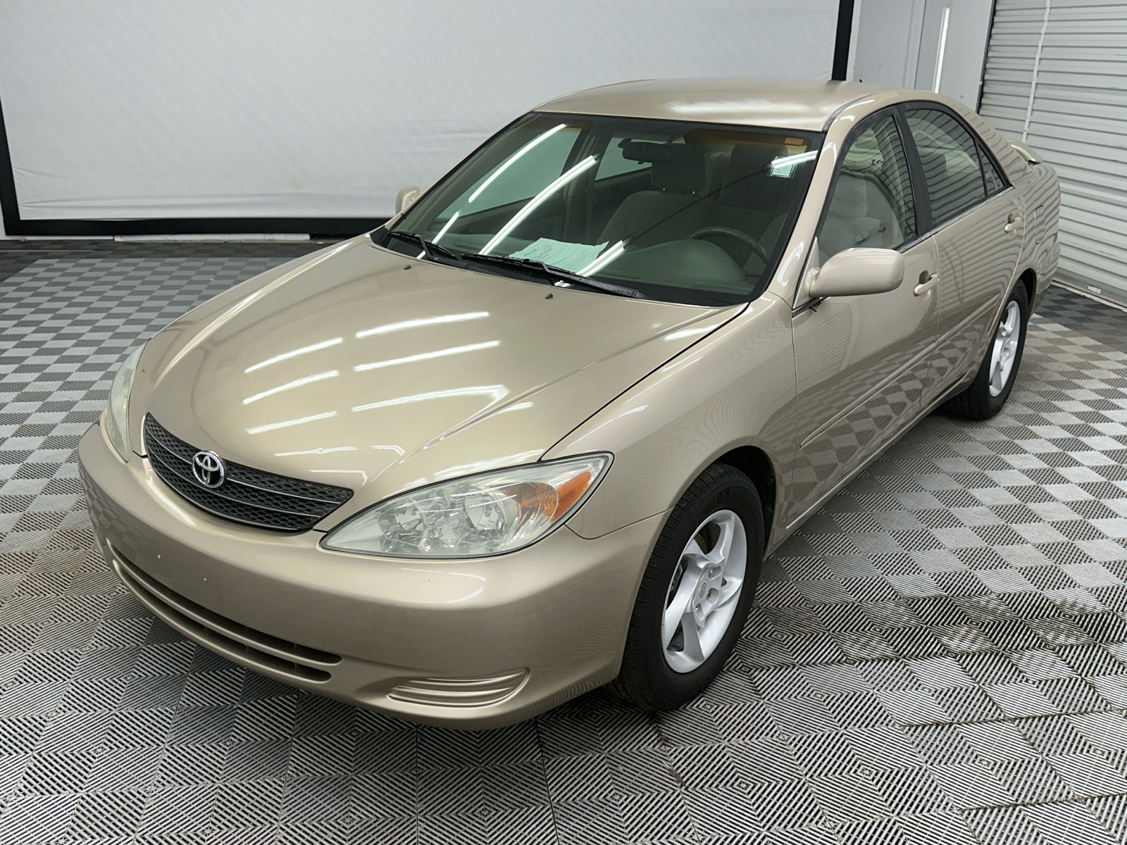 2003 Toyota Camry LE 1