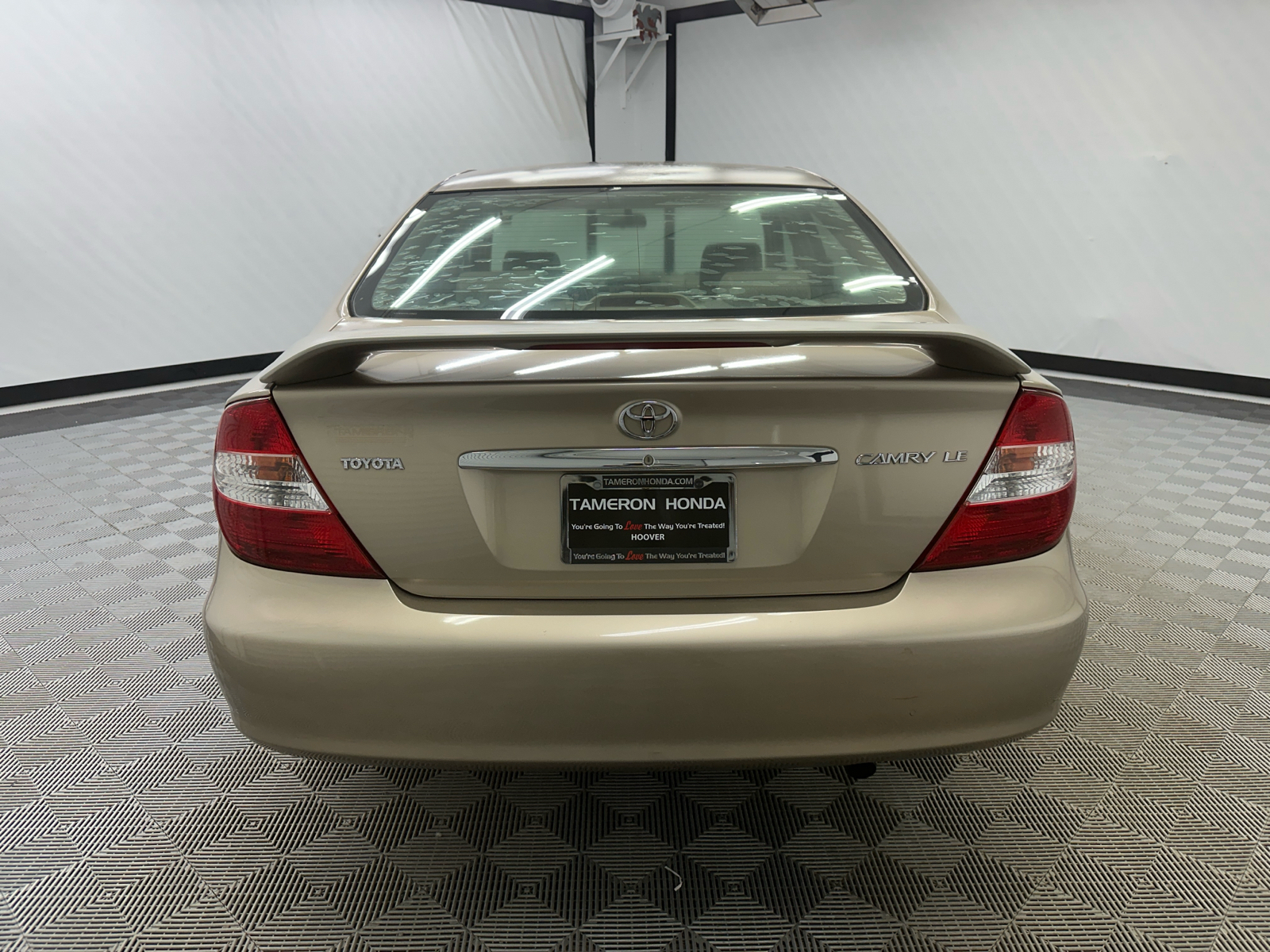 2003 Toyota Camry LE 4