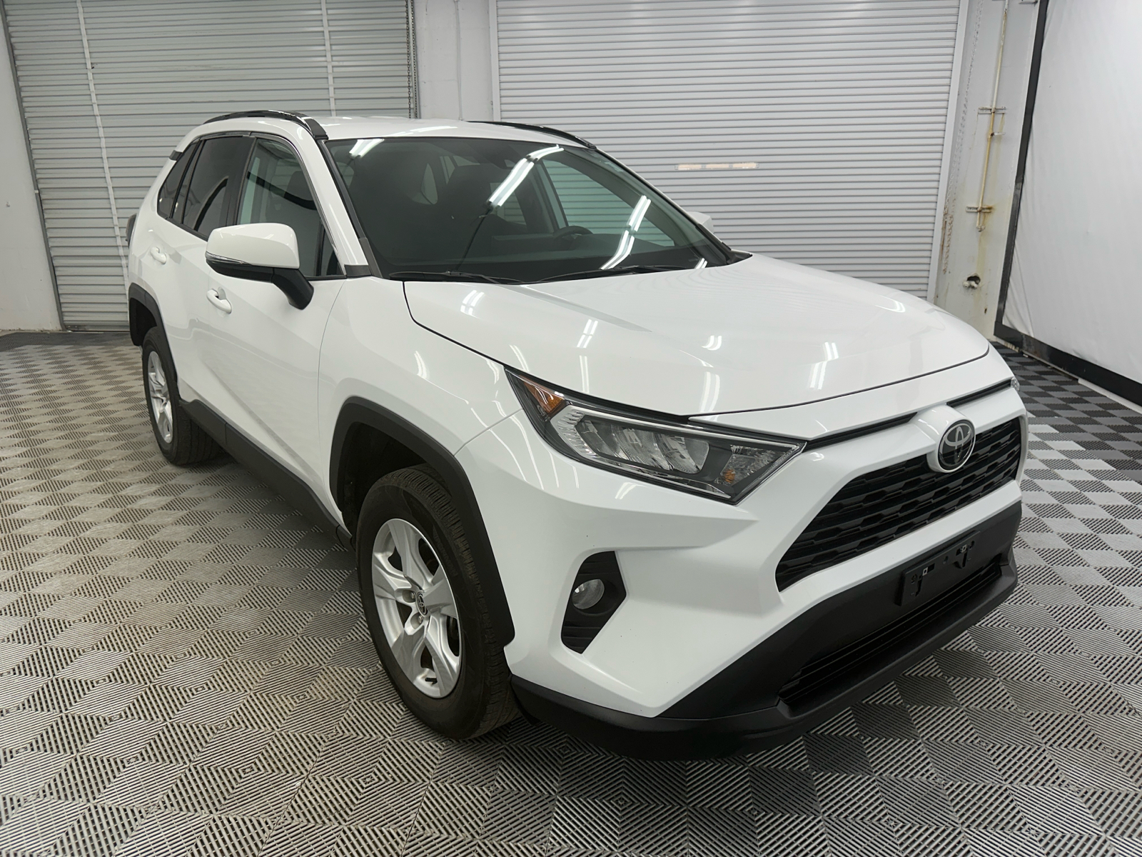 2021 Toyota RAV4 XLE 7