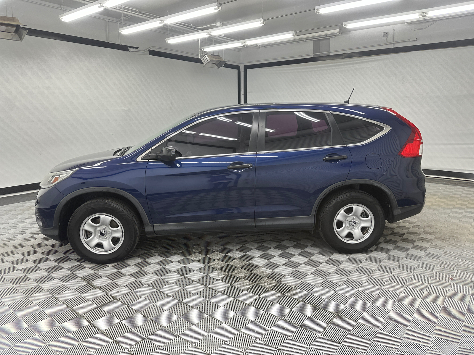 2015 Honda CR-V LX 2