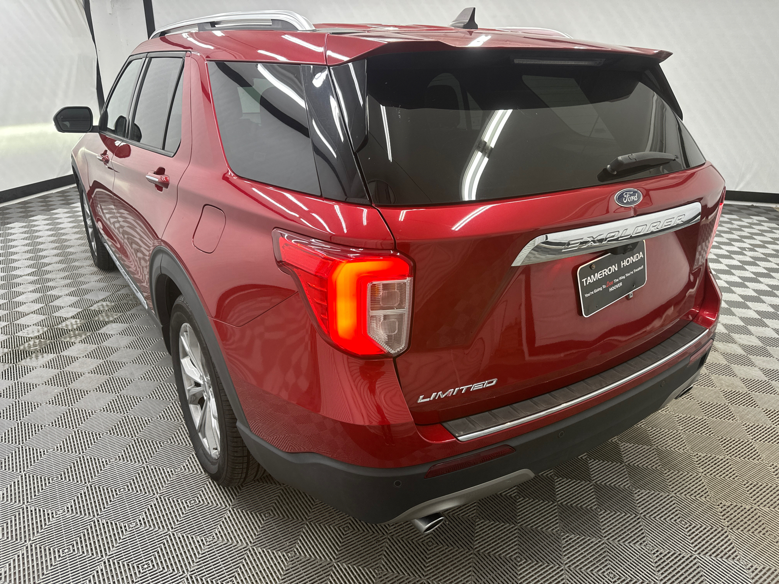 2021 Ford Explorer Limited 3