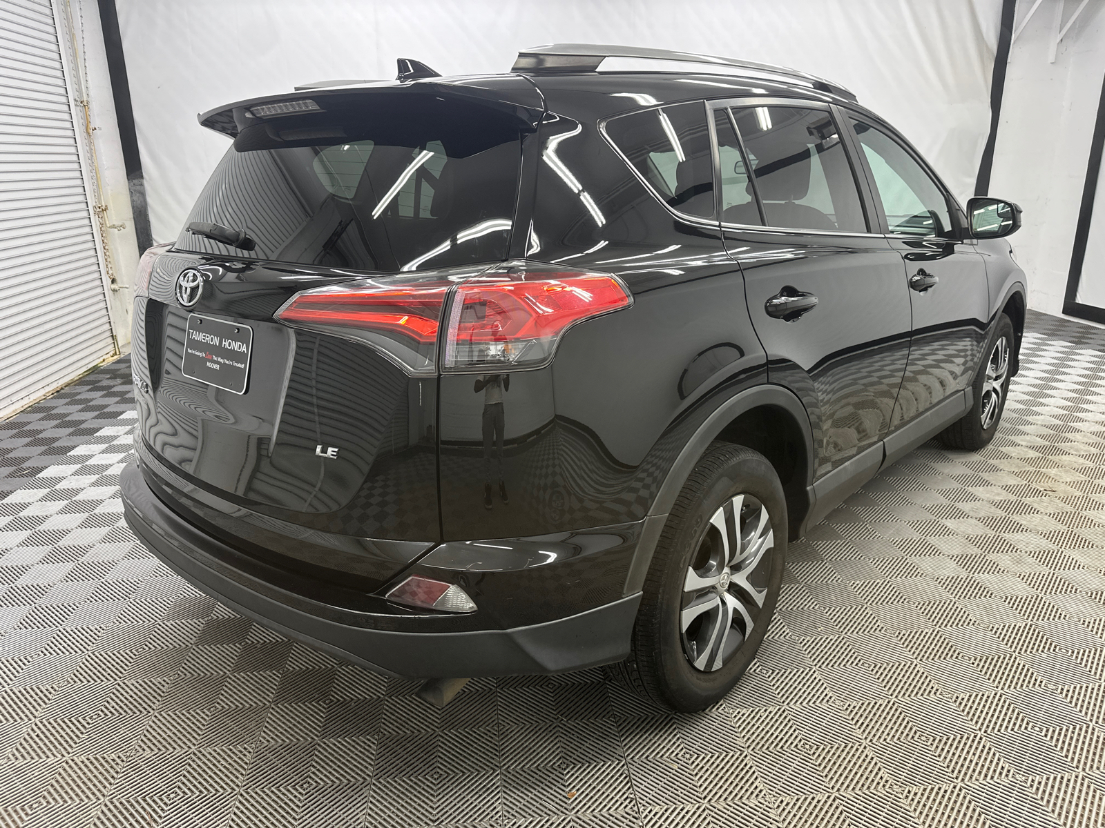 2018 Toyota RAV4 LE 5