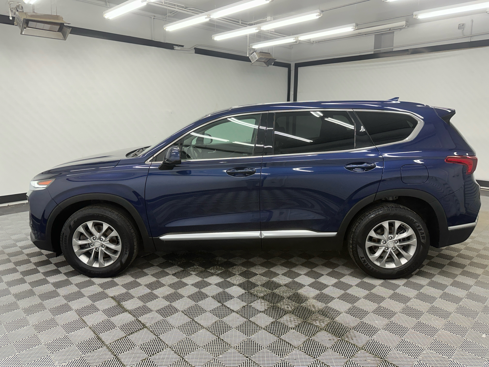 2019 Hyundai Santa Fe SEL 2