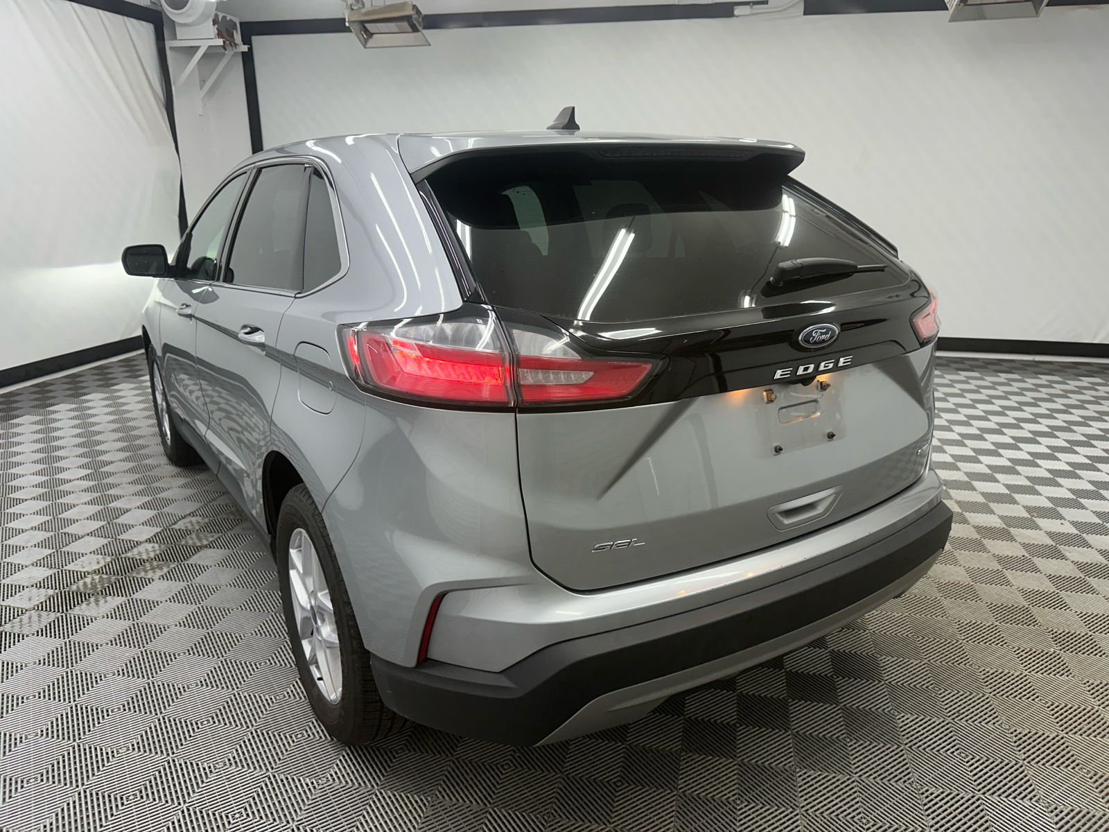 2022 Ford Edge SEL 3