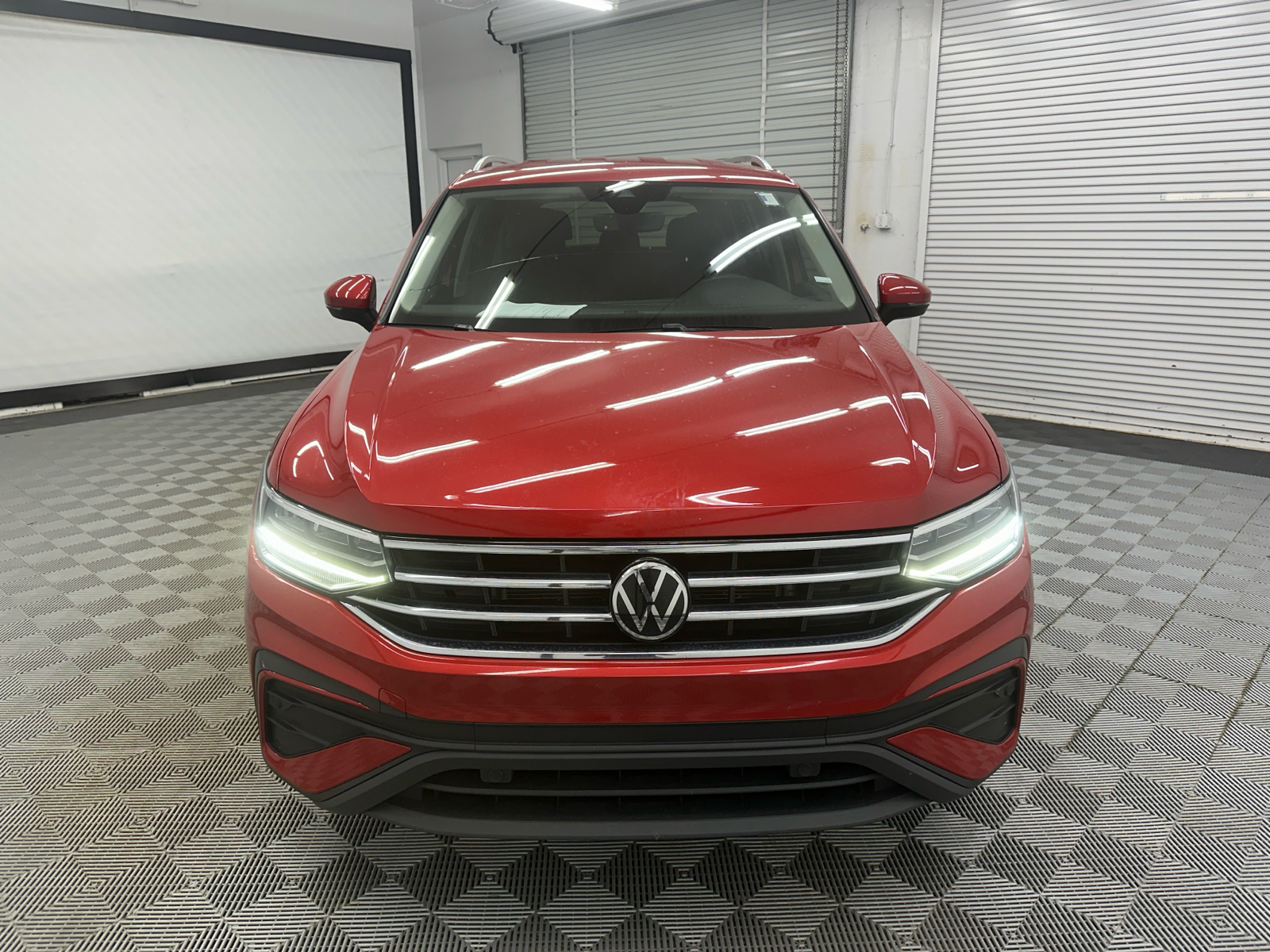 2022 Volkswagen Tiguan 2.0T SE 8