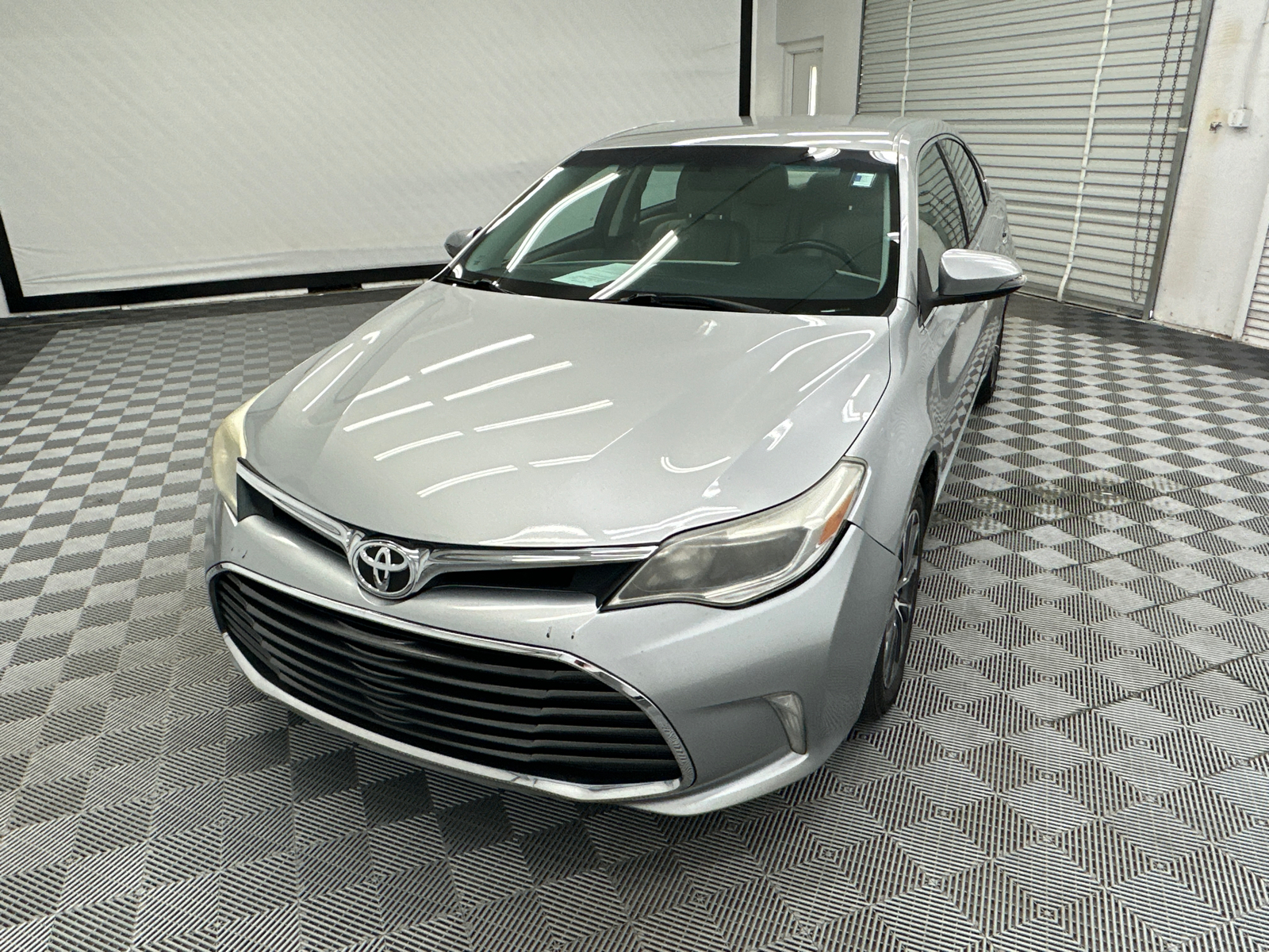 2016 Toyota Avalon XLE 1