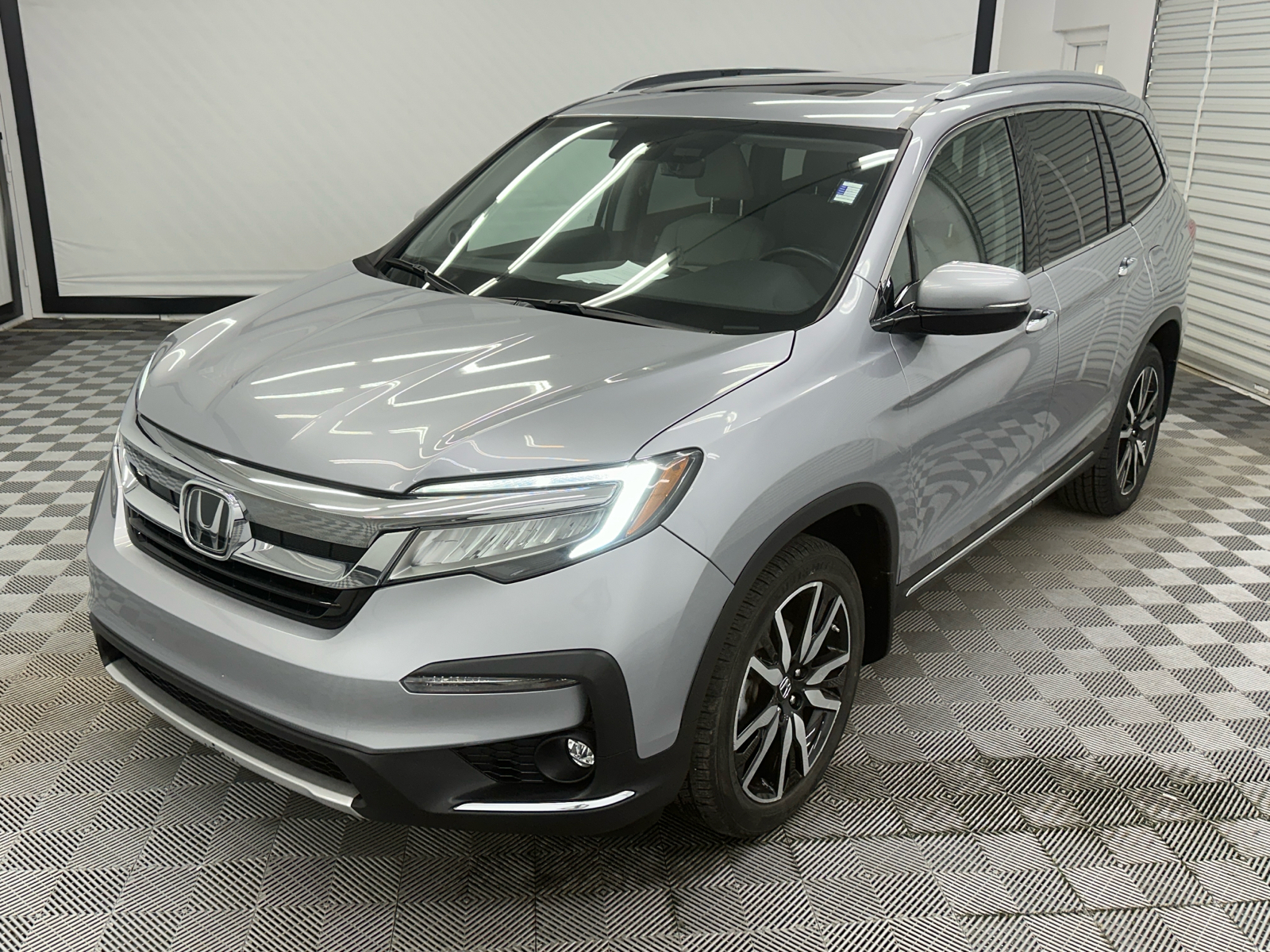 2021 Honda Pilot Touring 1