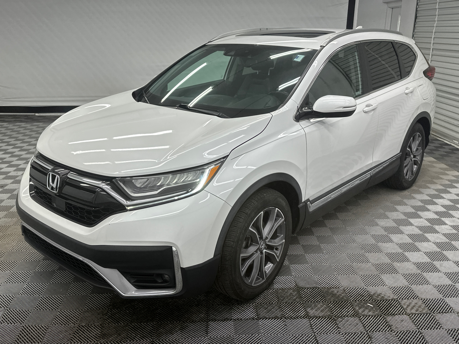 2020 Honda CR-V Touring 1