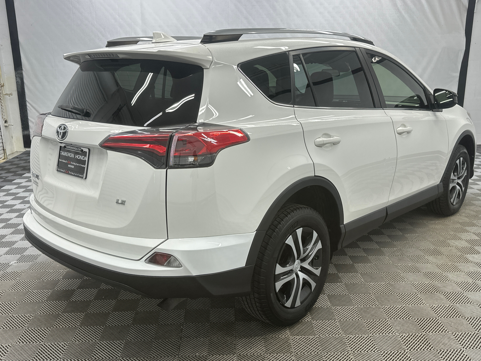 2018 Toyota RAV4 LE 5