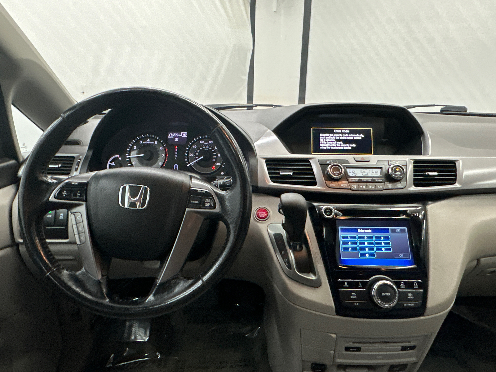 2014 Honda Odyssey EX-L 27