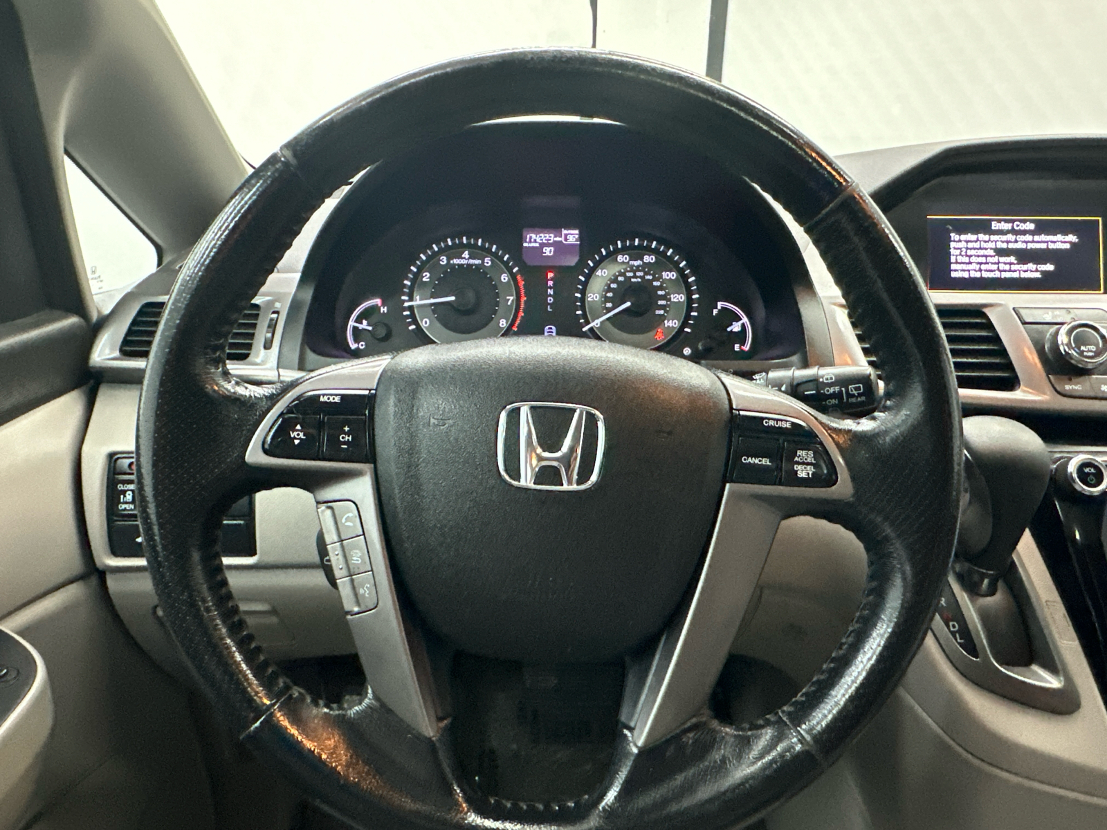 2014 Honda Odyssey EX-L 28