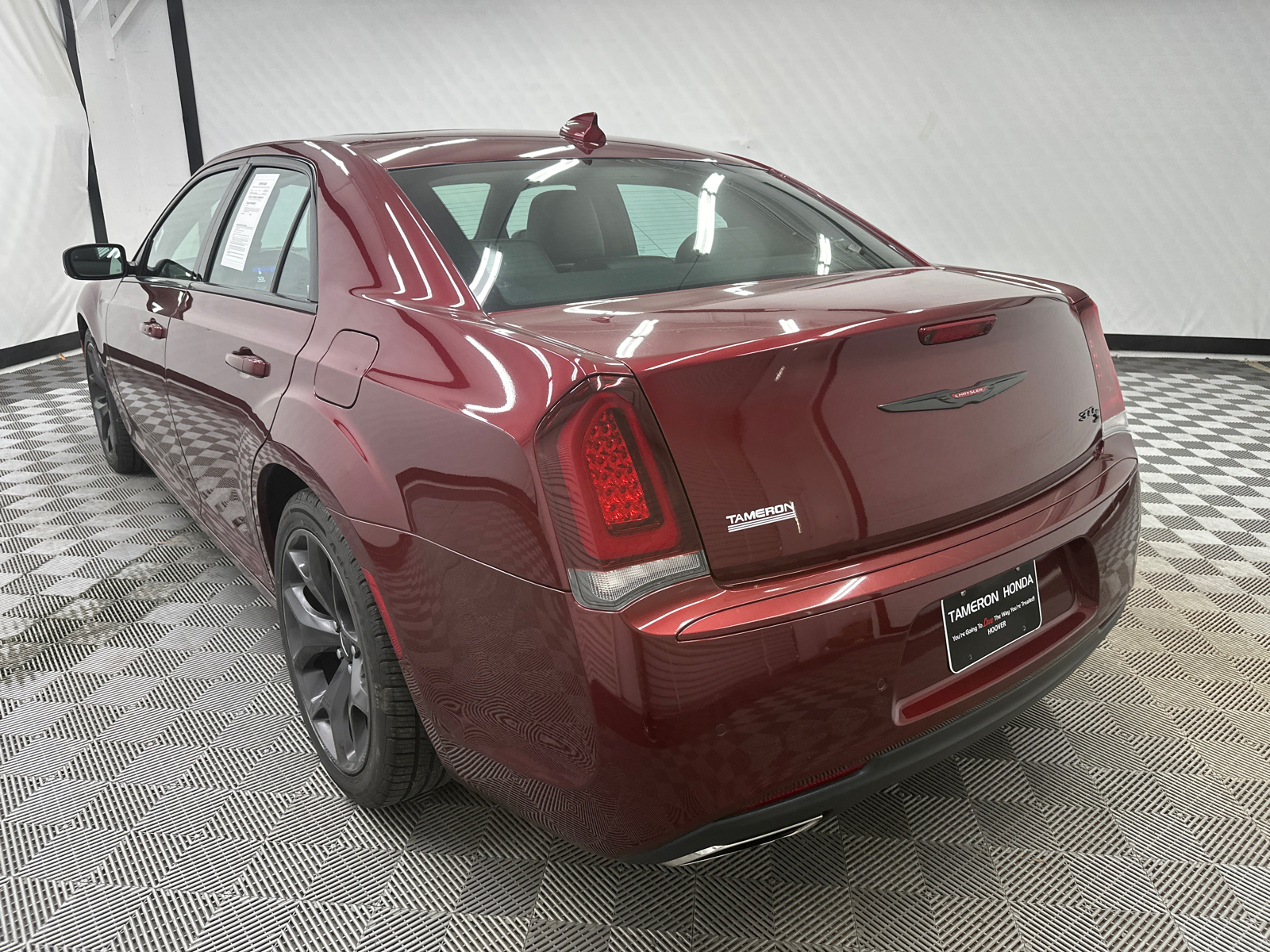 2021 Chrysler 300 S 3