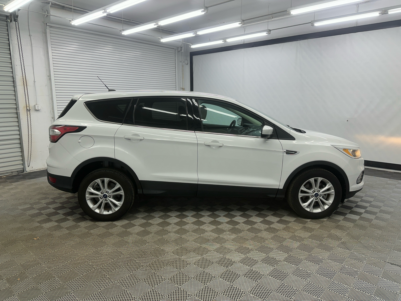 2017 Ford Escape SE 6