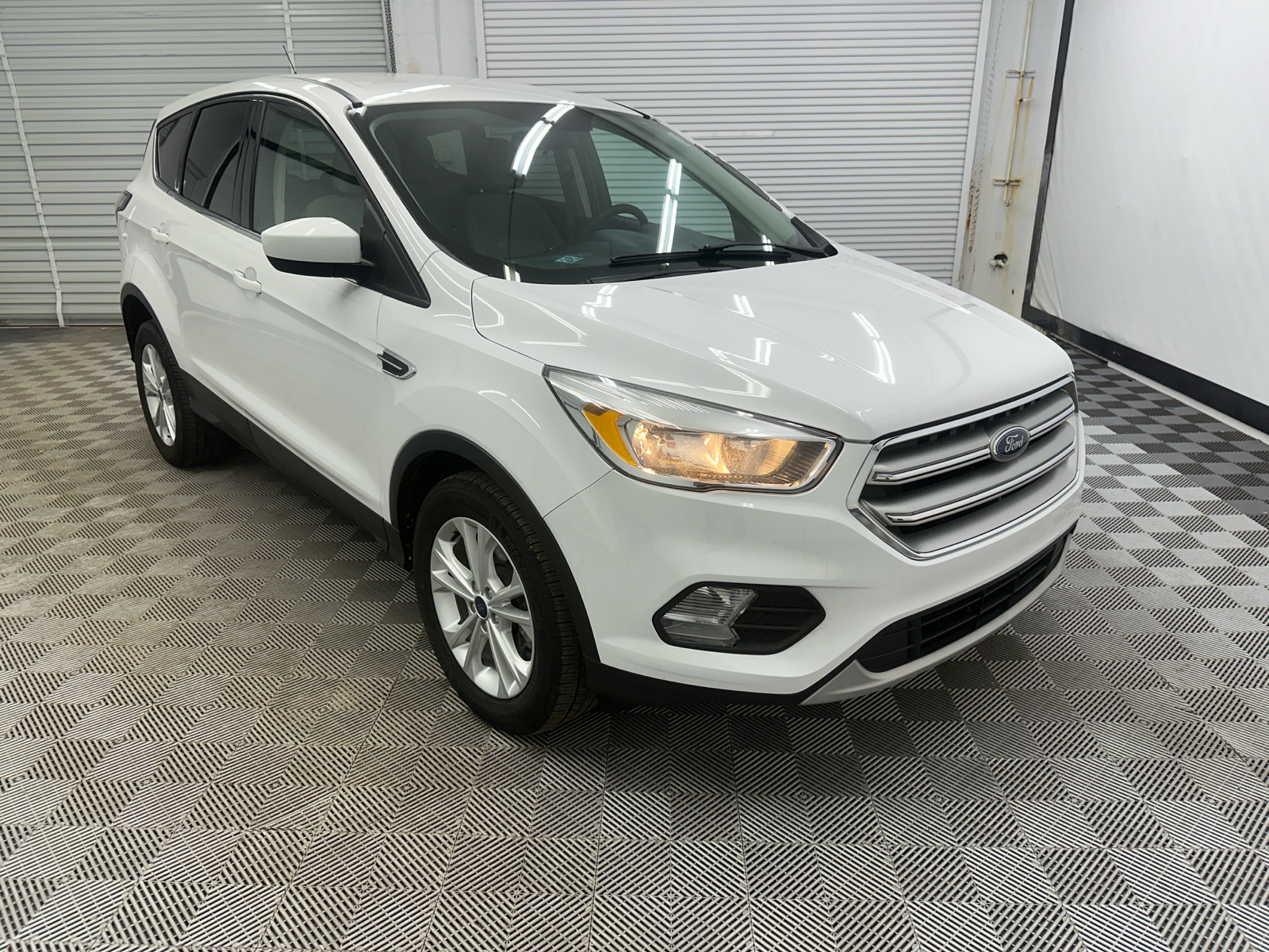 2017 Ford Escape SE 7