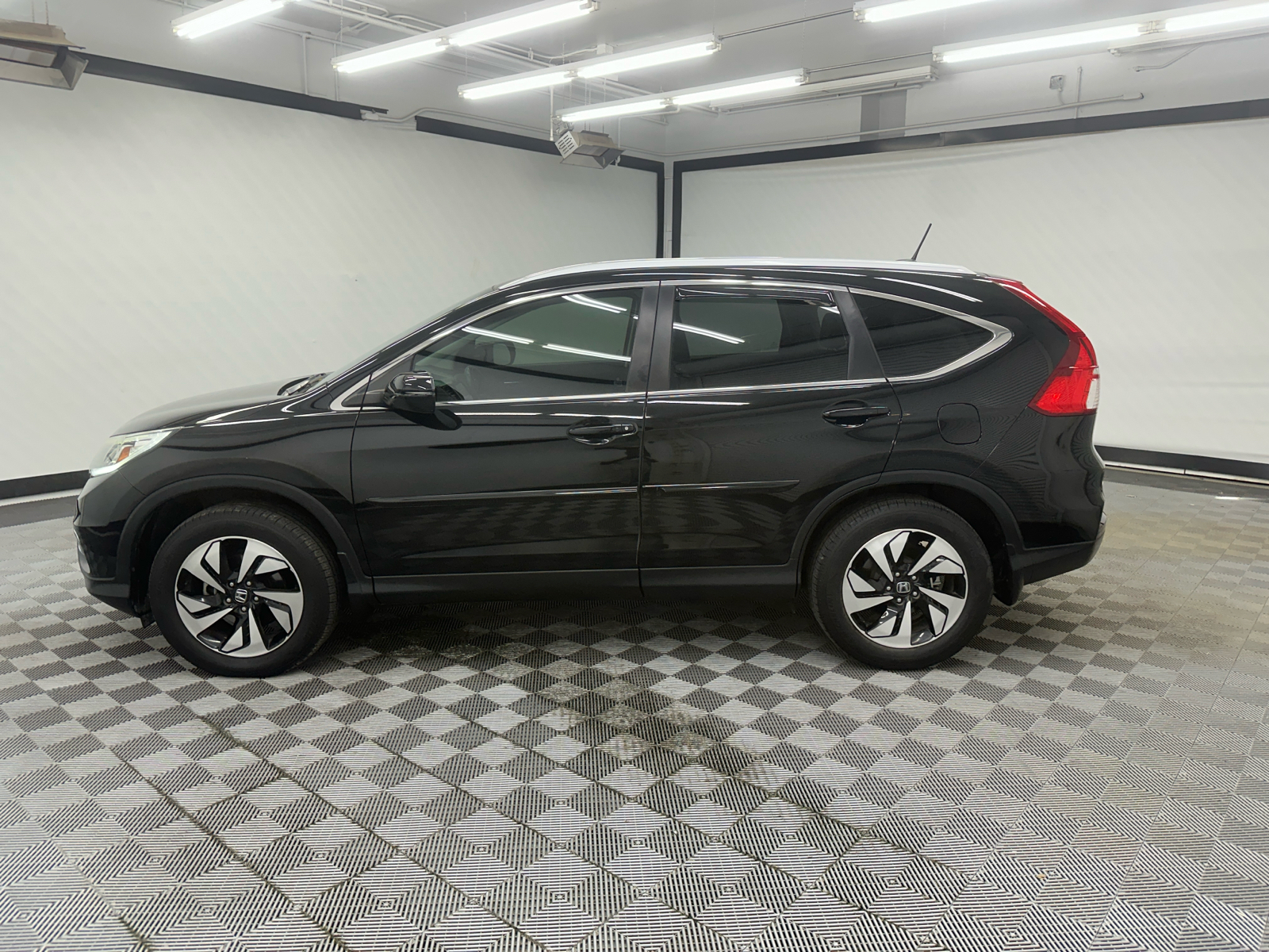 2016 Honda CR-V Touring 2