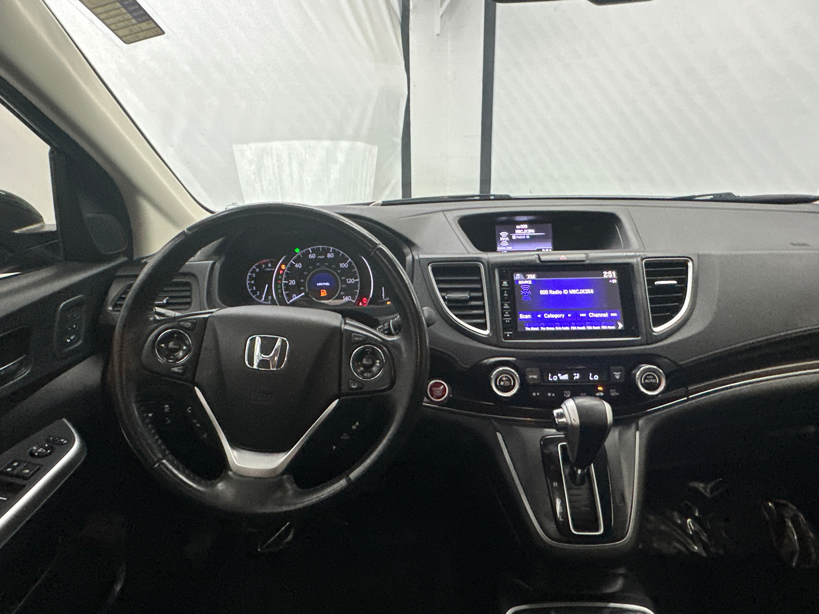 2016 Honda CR-V Touring 26