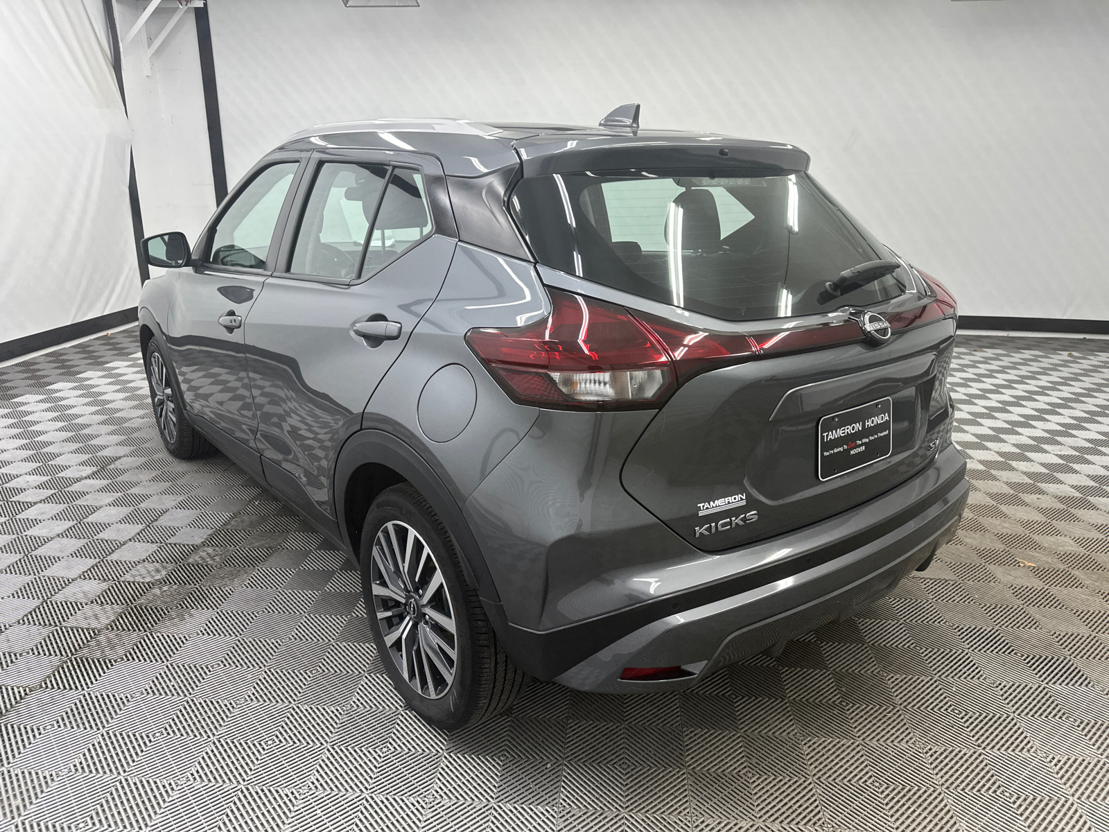 2023 Nissan Kicks SV 3