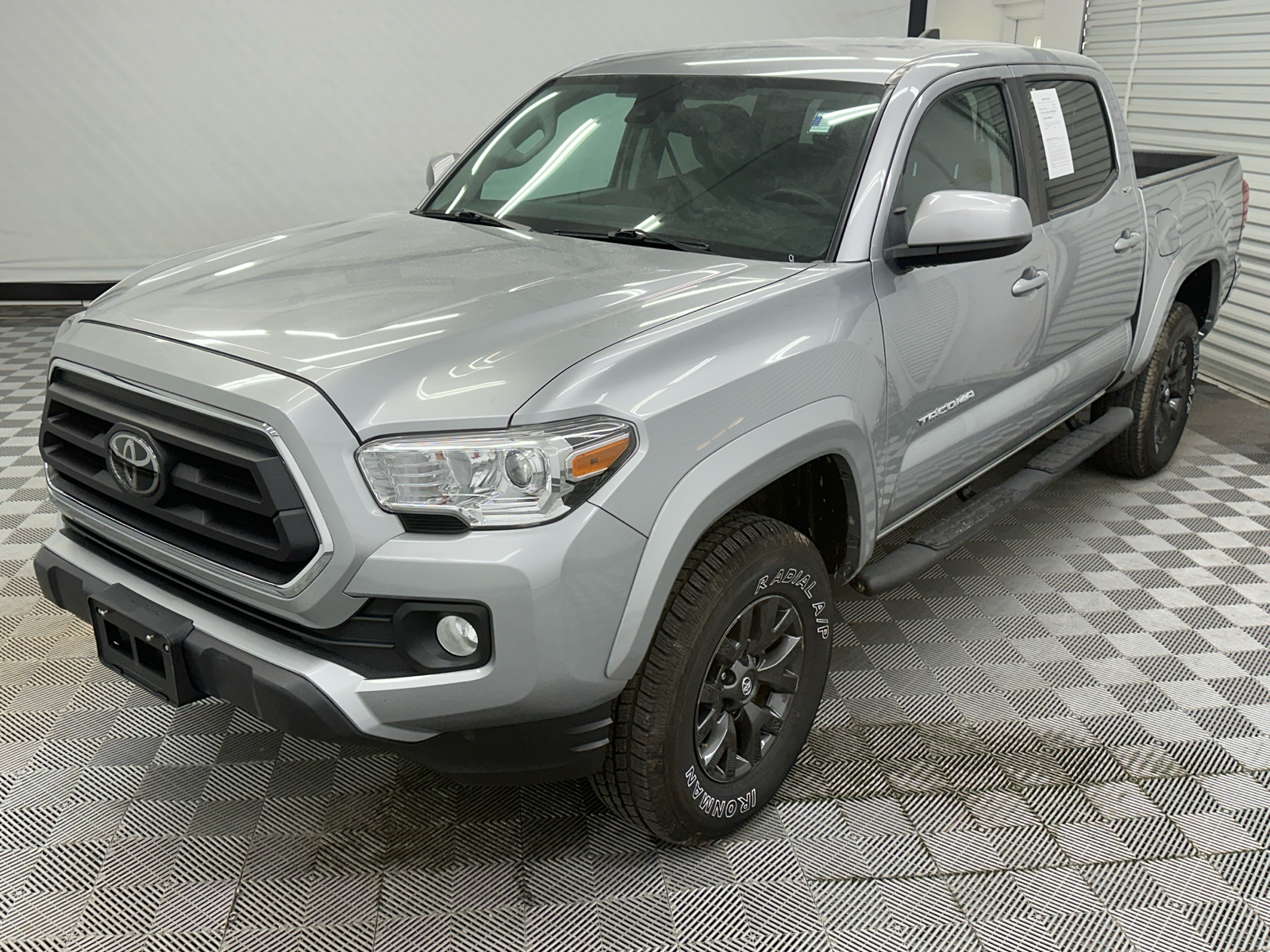 2021 Toyota Tacoma SR5 1