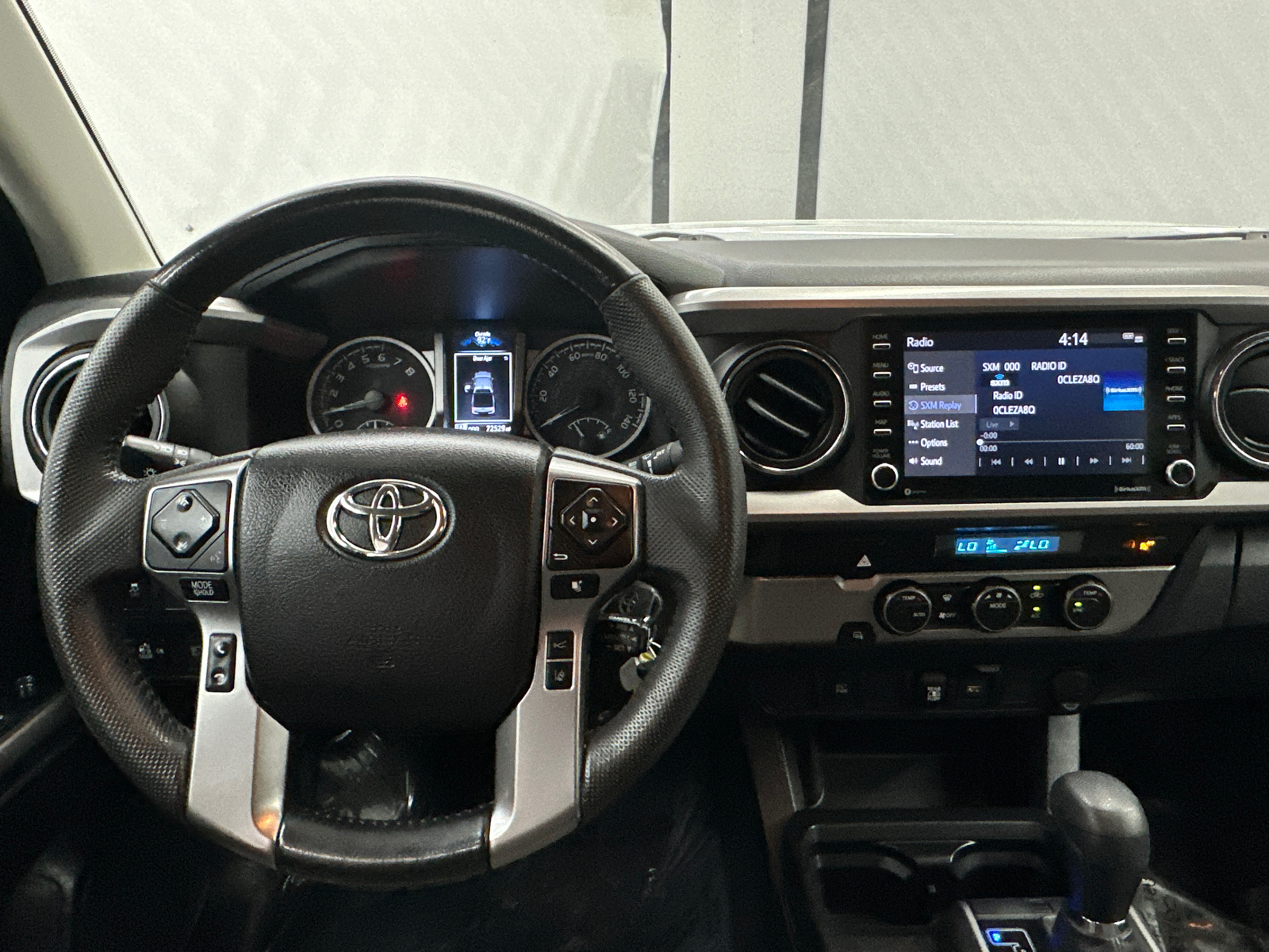 2021 Toyota Tacoma SR5 24