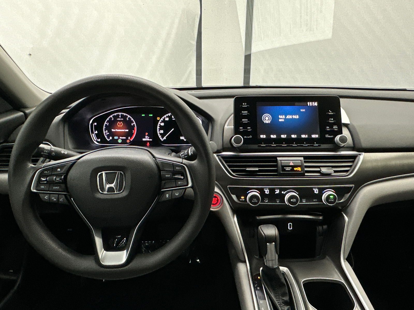 2018 Honda Accord LX 23