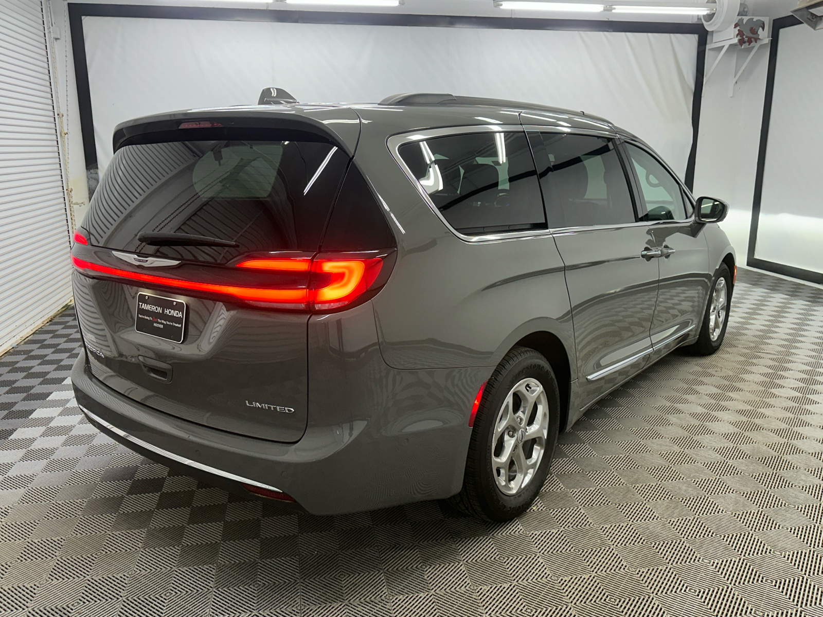 2022 Chrysler Pacifica Limited 5