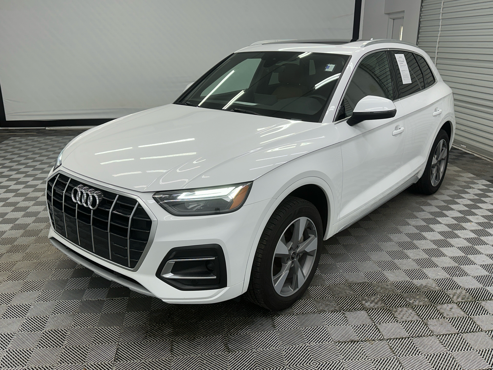 2023 Audi Q5 40 Premium 1