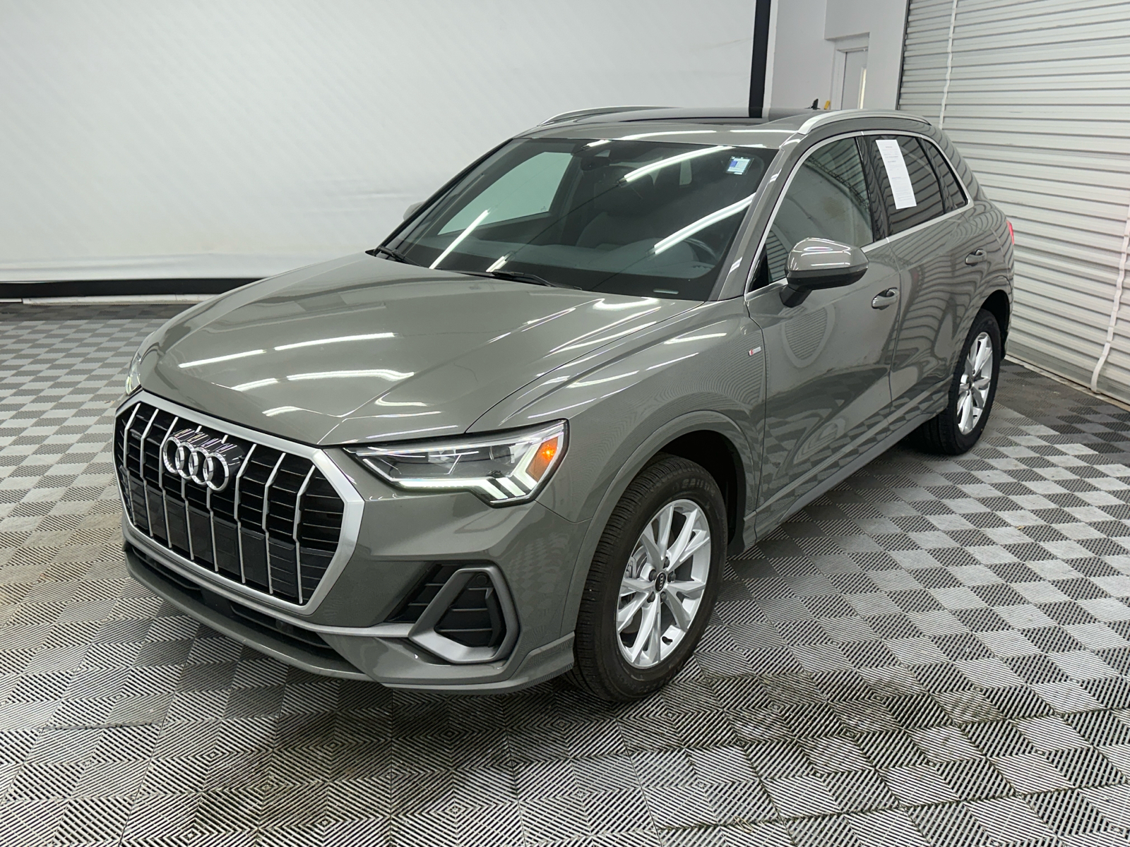 2023 Audi Q3 Premium 1