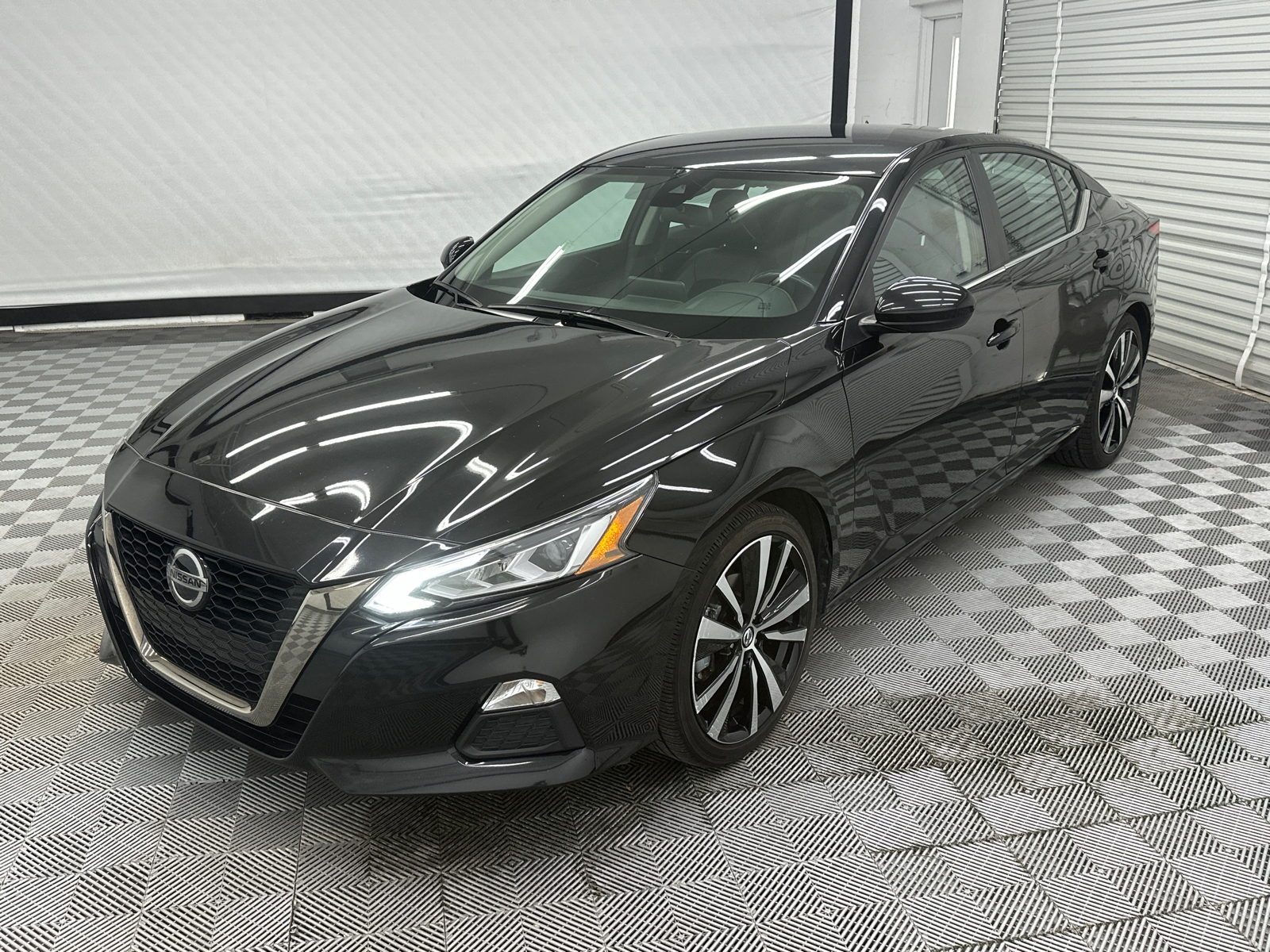 2022 Nissan Altima 2.5 SR 1