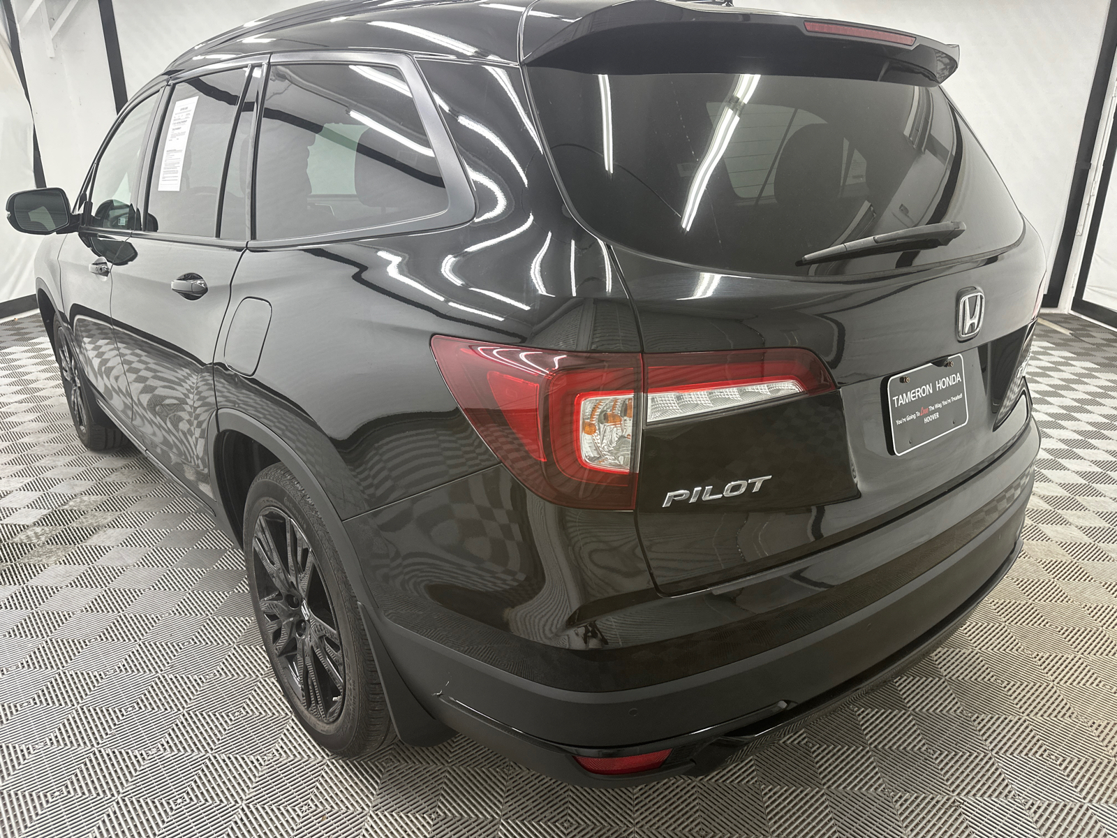 2021 Honda Pilot Black Edition 3