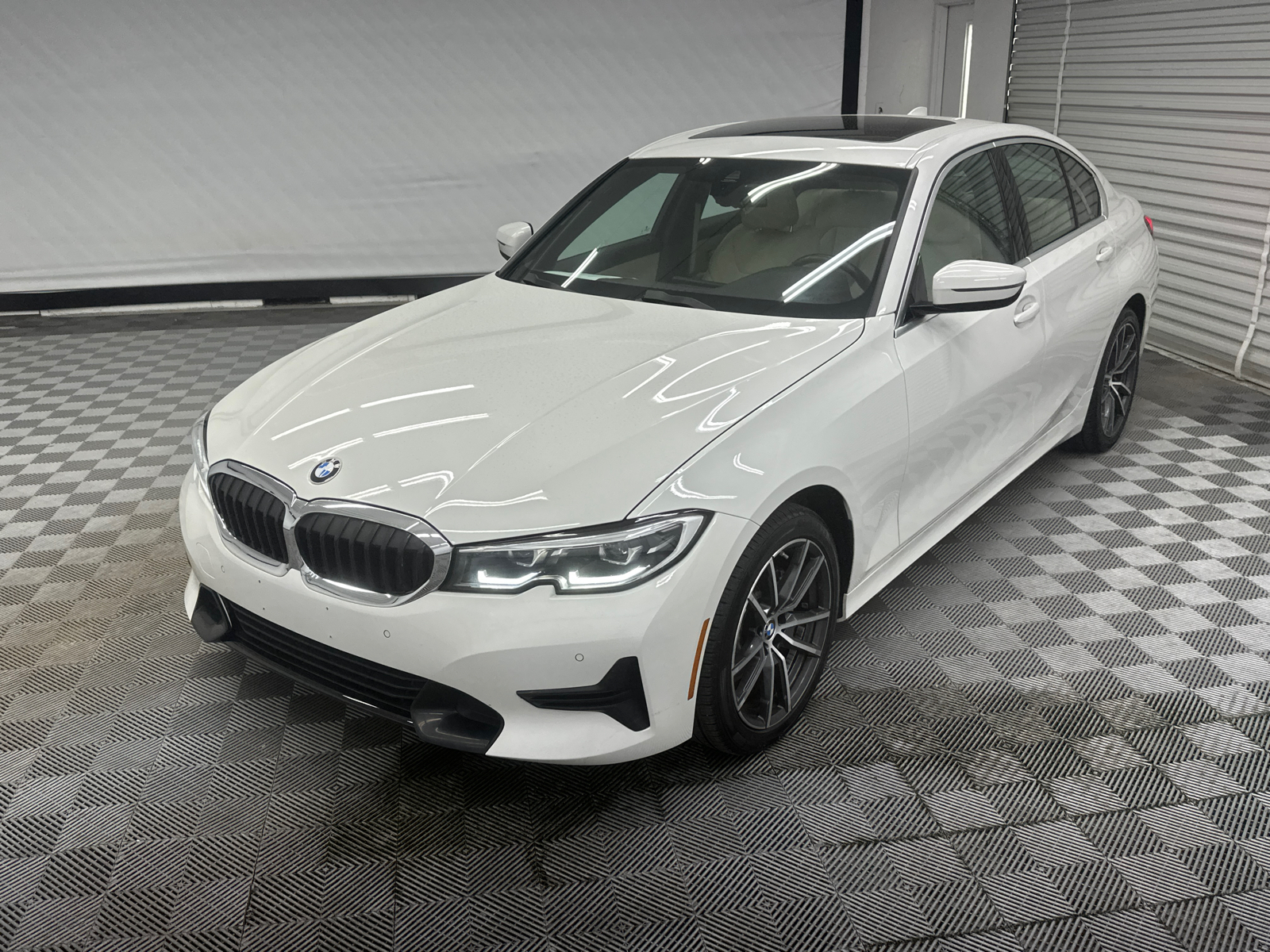 2020 BMW 3 Series 330i xDrive 1