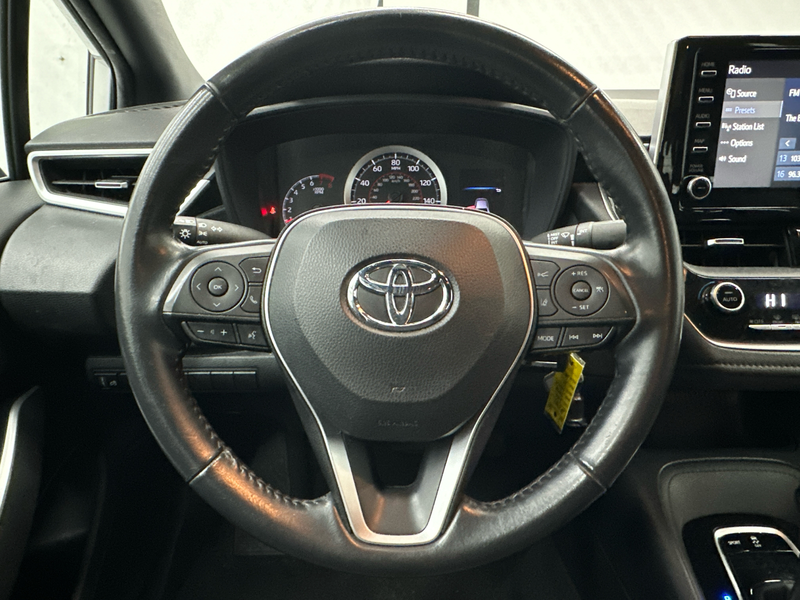 2020 Toyota Corolla SE 24