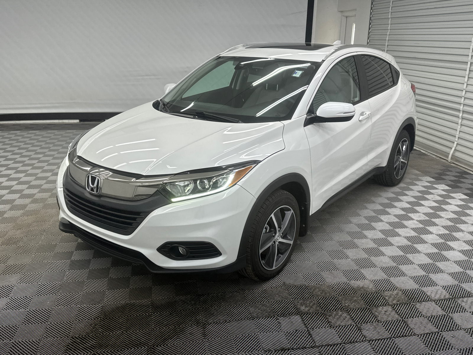 2021 Honda HR-V EX 1